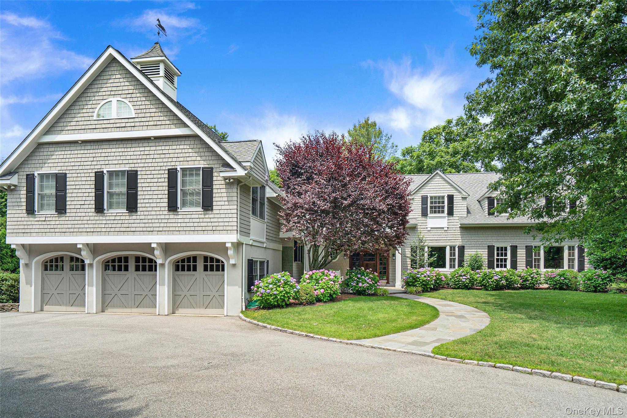 Set on a beautifully landscaped acre in Rye’s Milton Point neighborhoo...