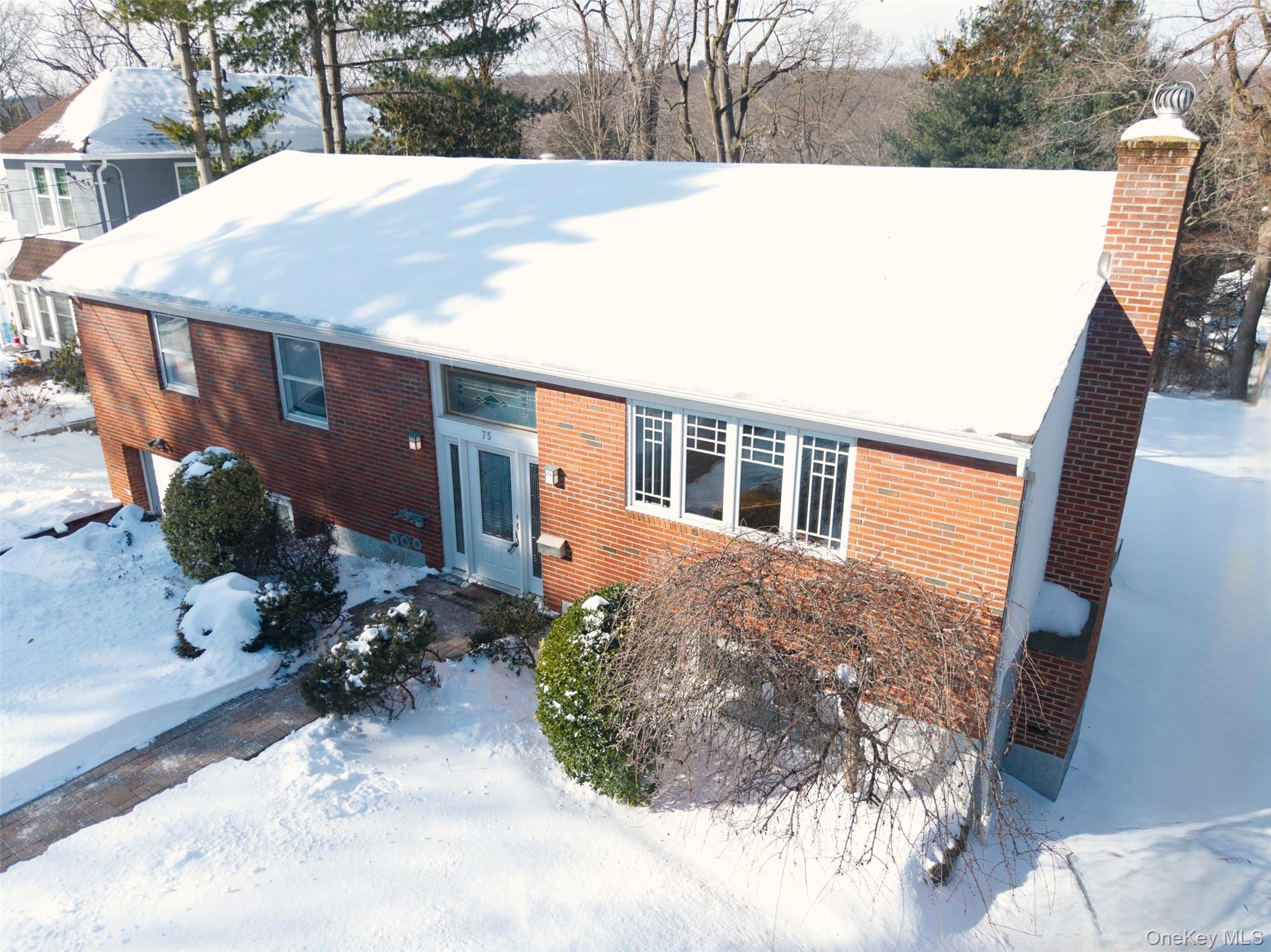 Located in highly desirable Manor Woods, only a short stroll to Hartsd...