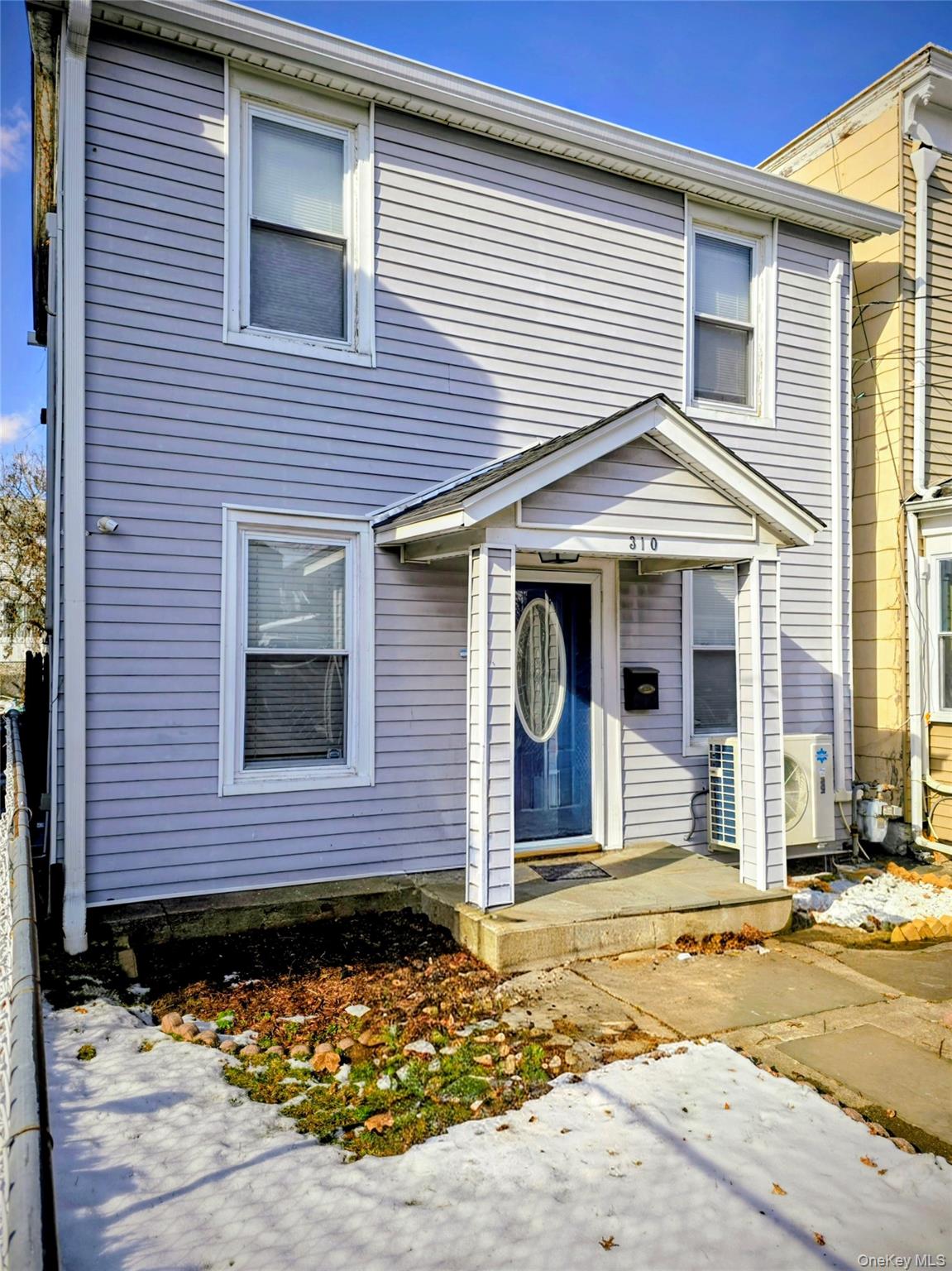 Well-maintained 2-bedroom, 1-bath single-family home available for ren...