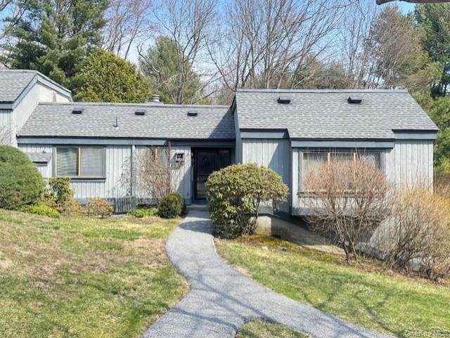 Beautiful three-bedroom, two-bath Jefferson II end unit offering 1,689...