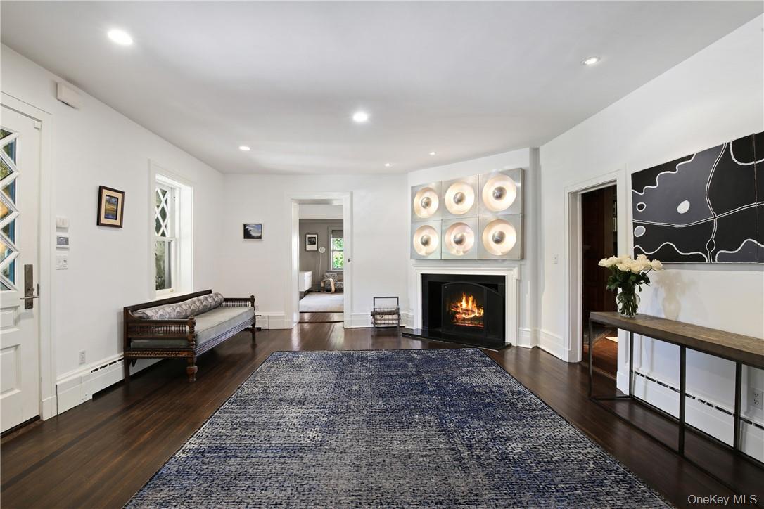 Photo 4 of this property