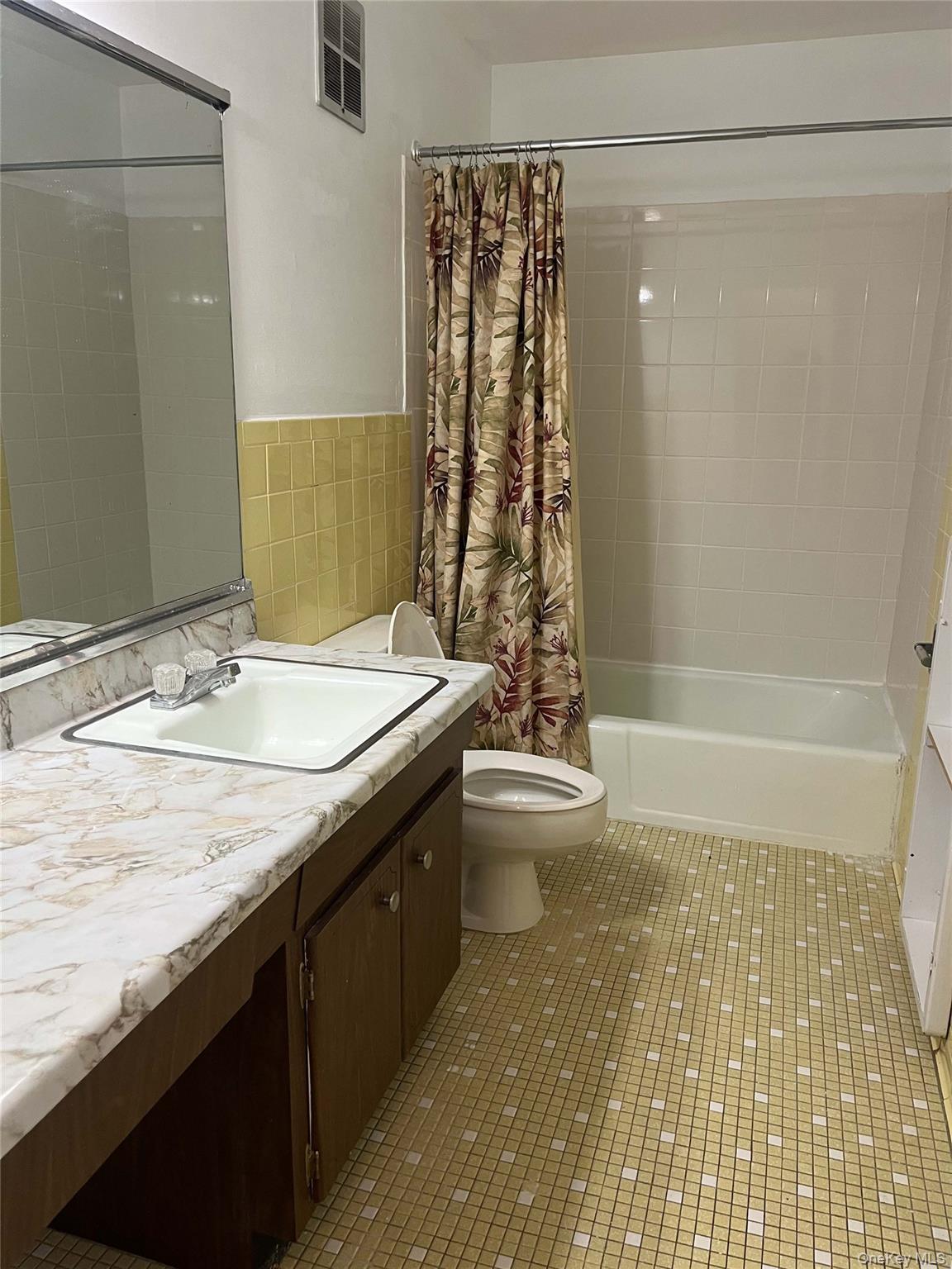 Photo 6 of this property
