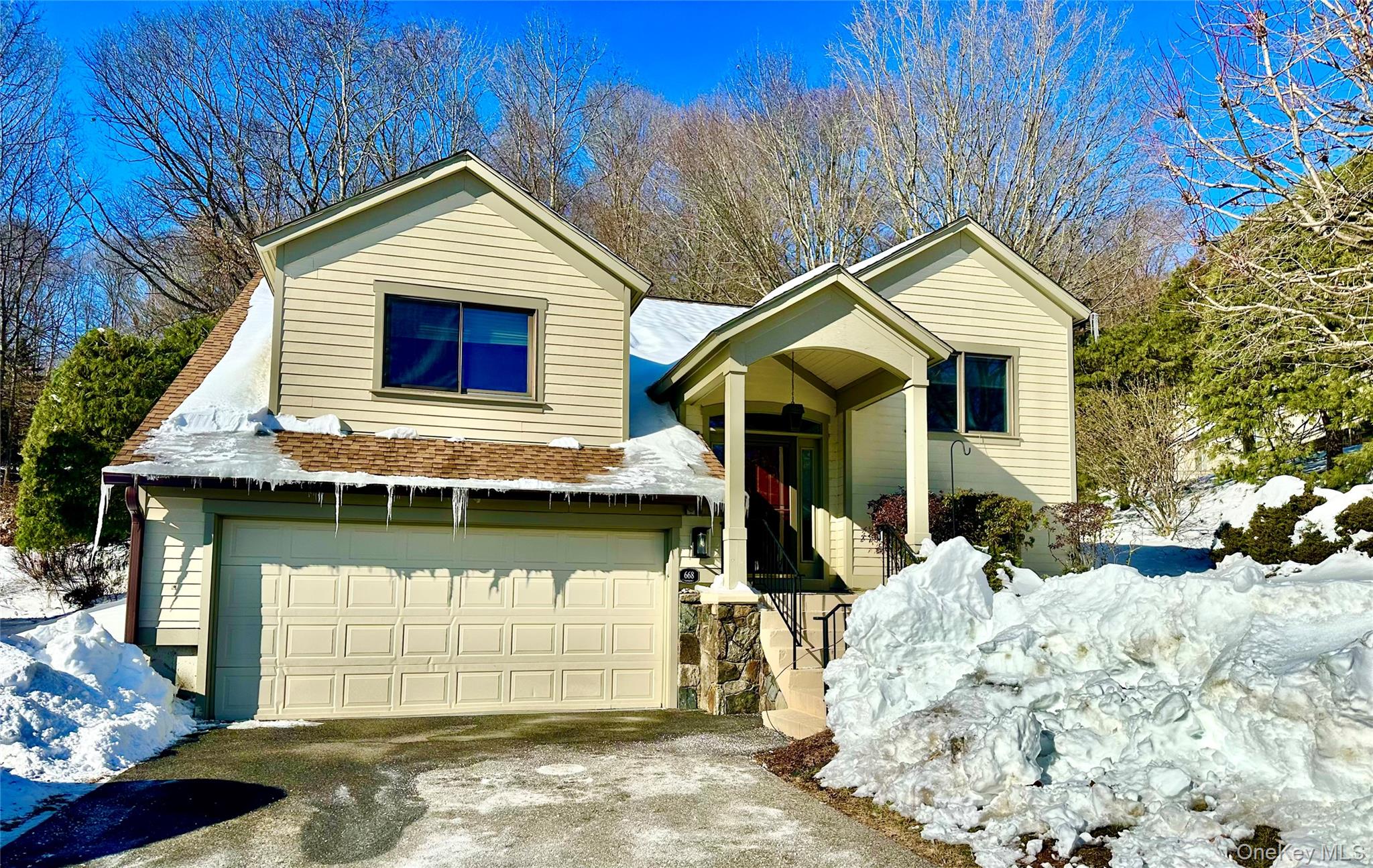 Welcome to this beautifully updated 2-bedroom, 2-bath YALE MODEL with...