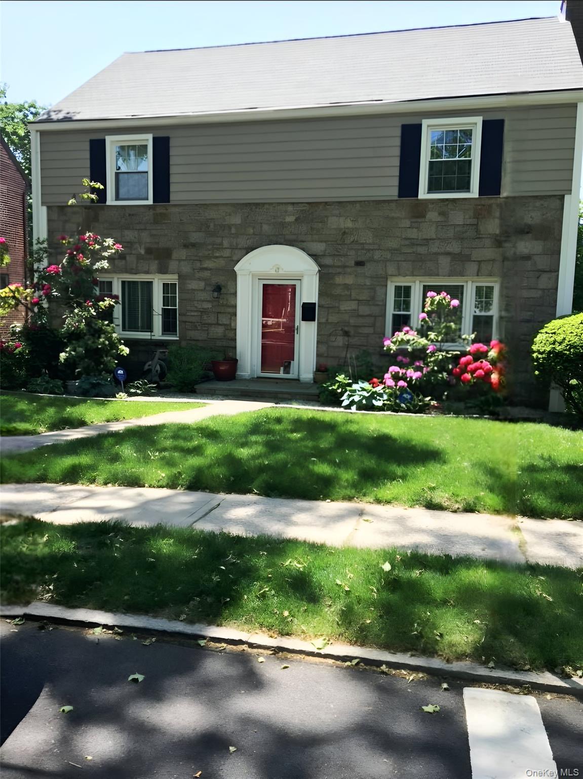Welcome to this stunning colonial home, nestled in the charming Fleetw...