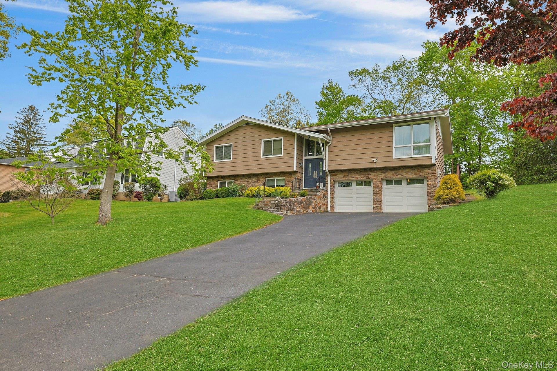 Photo 4 of this property