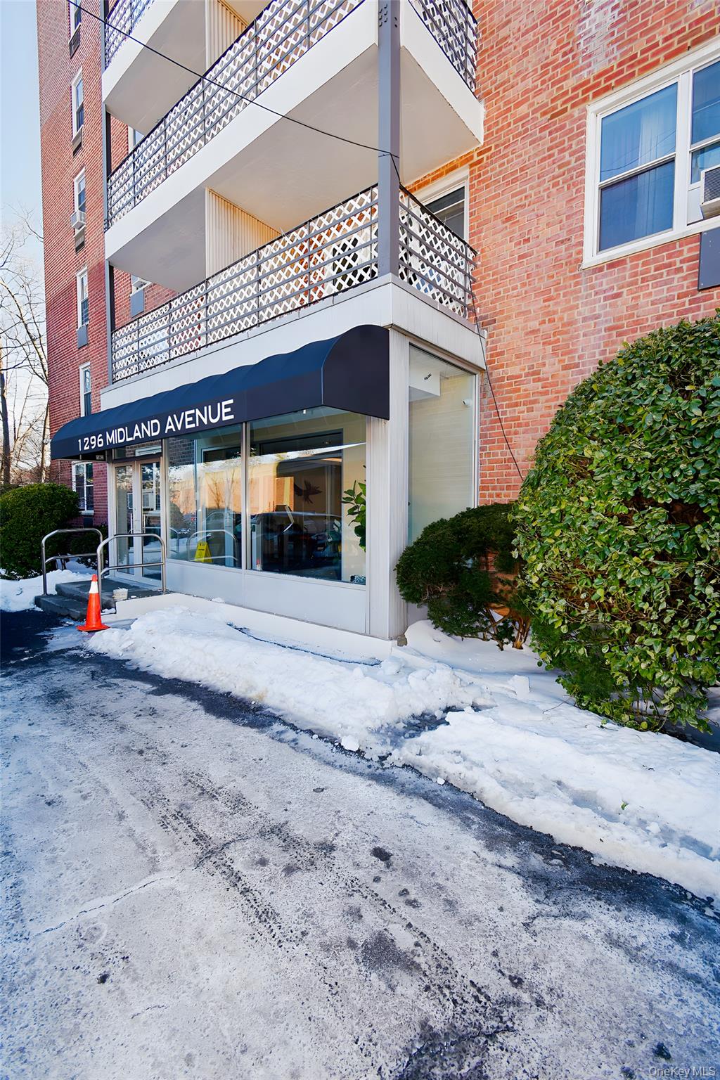 Spacious and well-proportioned 1-bedroom cooperative offering 816 squa...