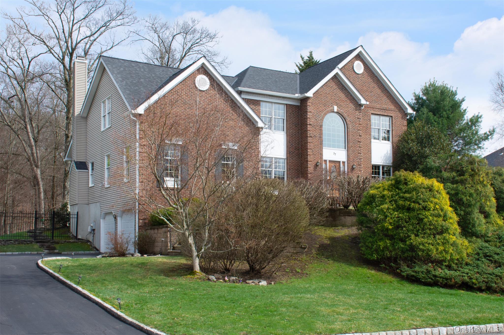 Welcome to this exceptional move-in-ready Toll Brothers Eaton Federal...