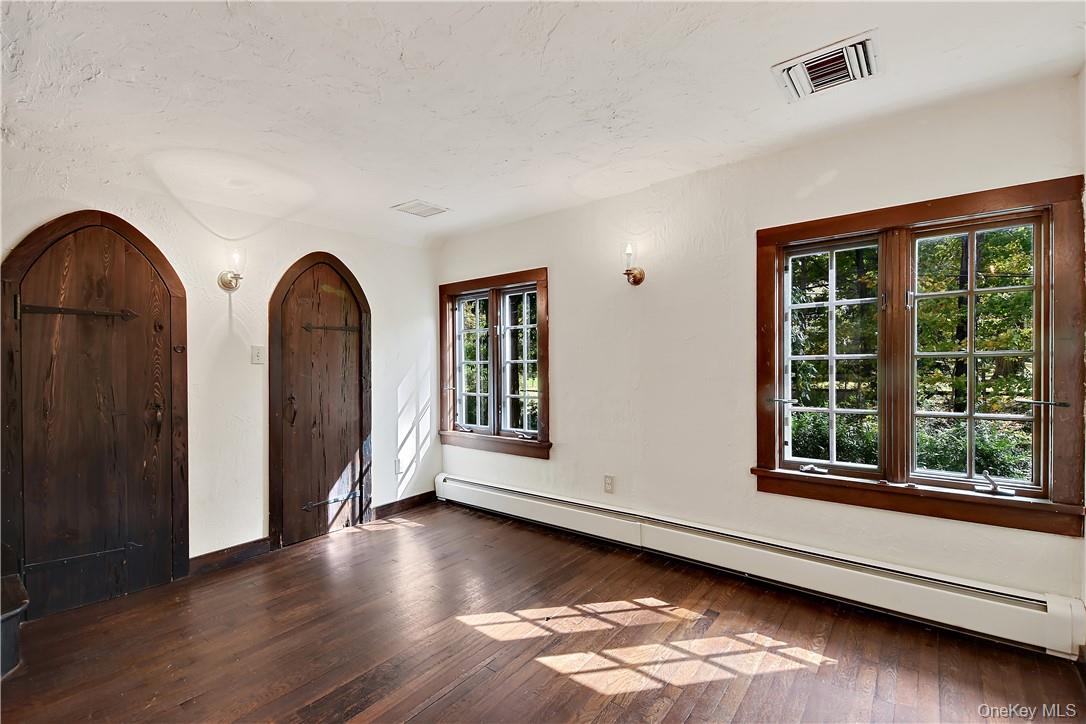 Photo 11 of this property