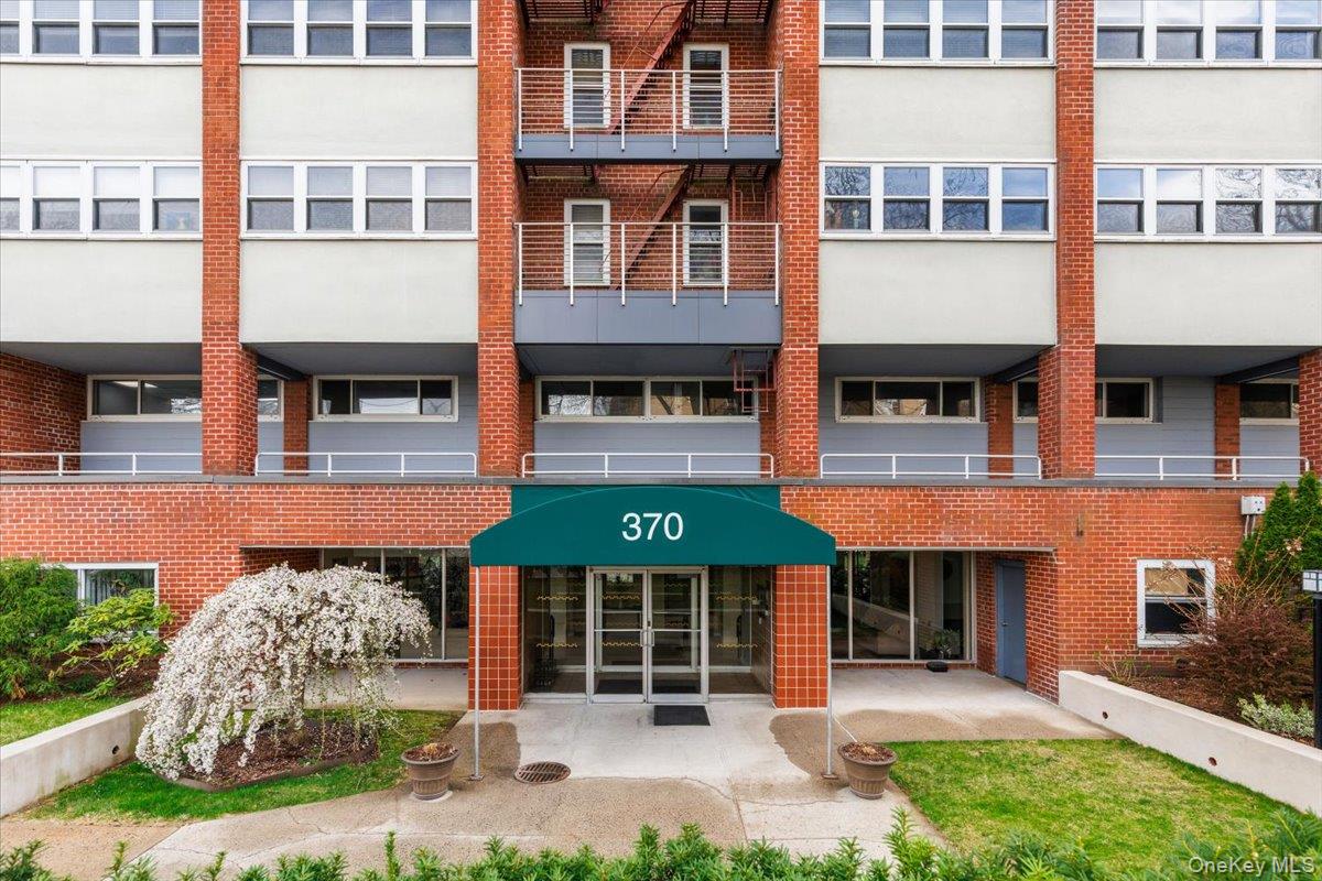 Welcome to The Windsor at 370 Westchester Avenue! This bright and spac...