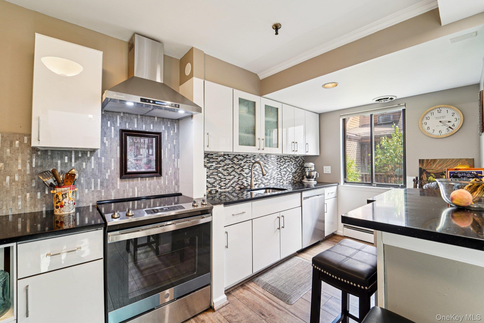 The Highlands expertly combines a city location with the feel of a pri...