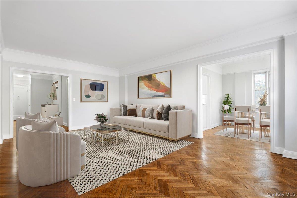 Gorgeous 1938 pre-war building in the heart of Scarsdale. Renovated on...