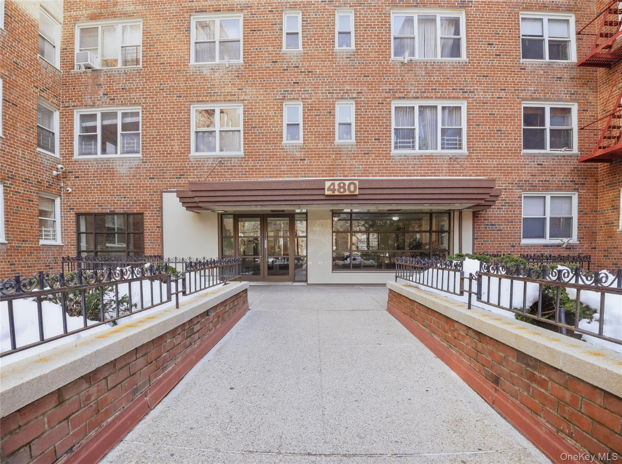 You're ready to be an owner! Inside, the smart alcove layout creates a...