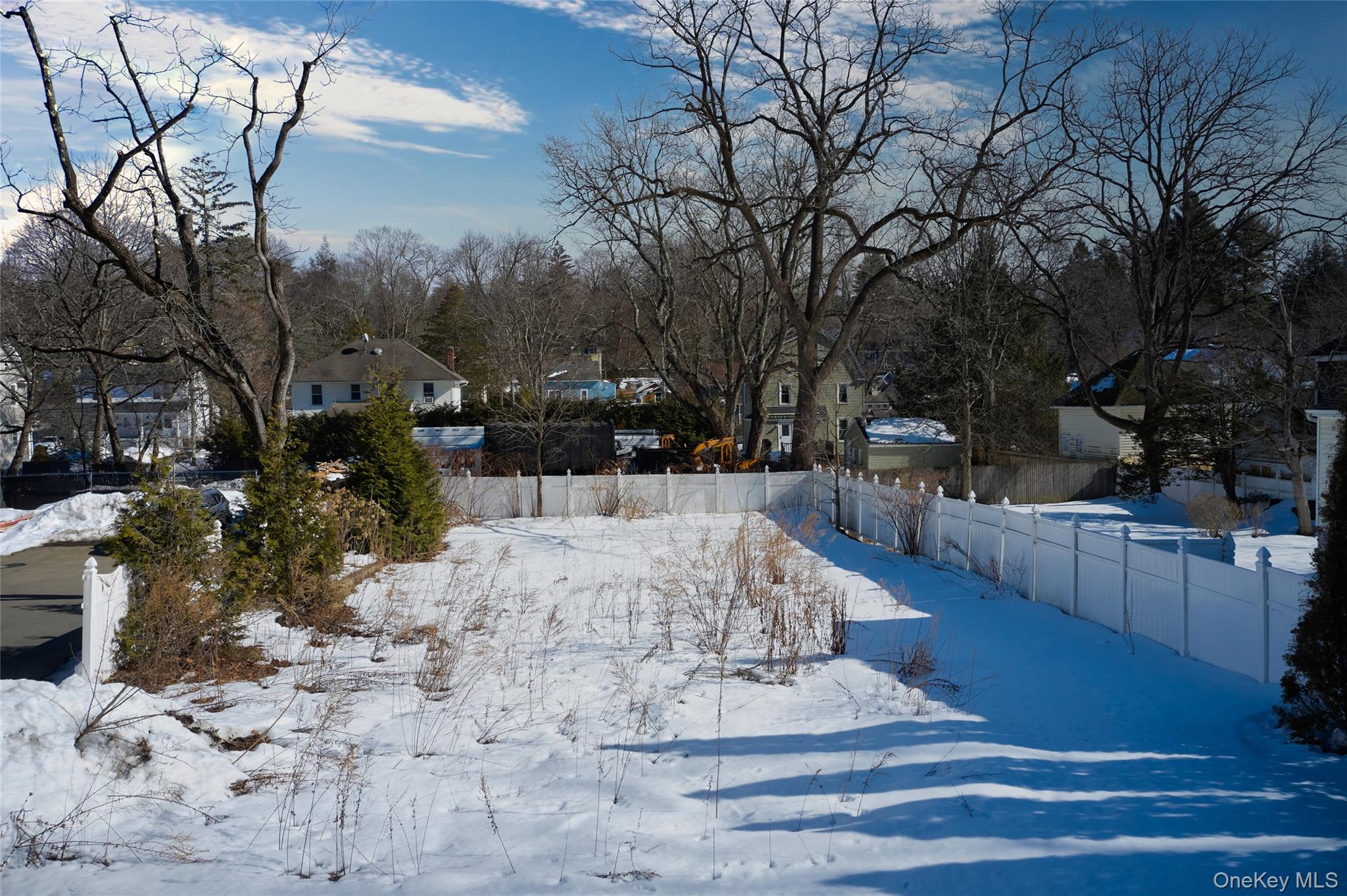 A rare opportunity to build mixed use consisting of commercial/profess...