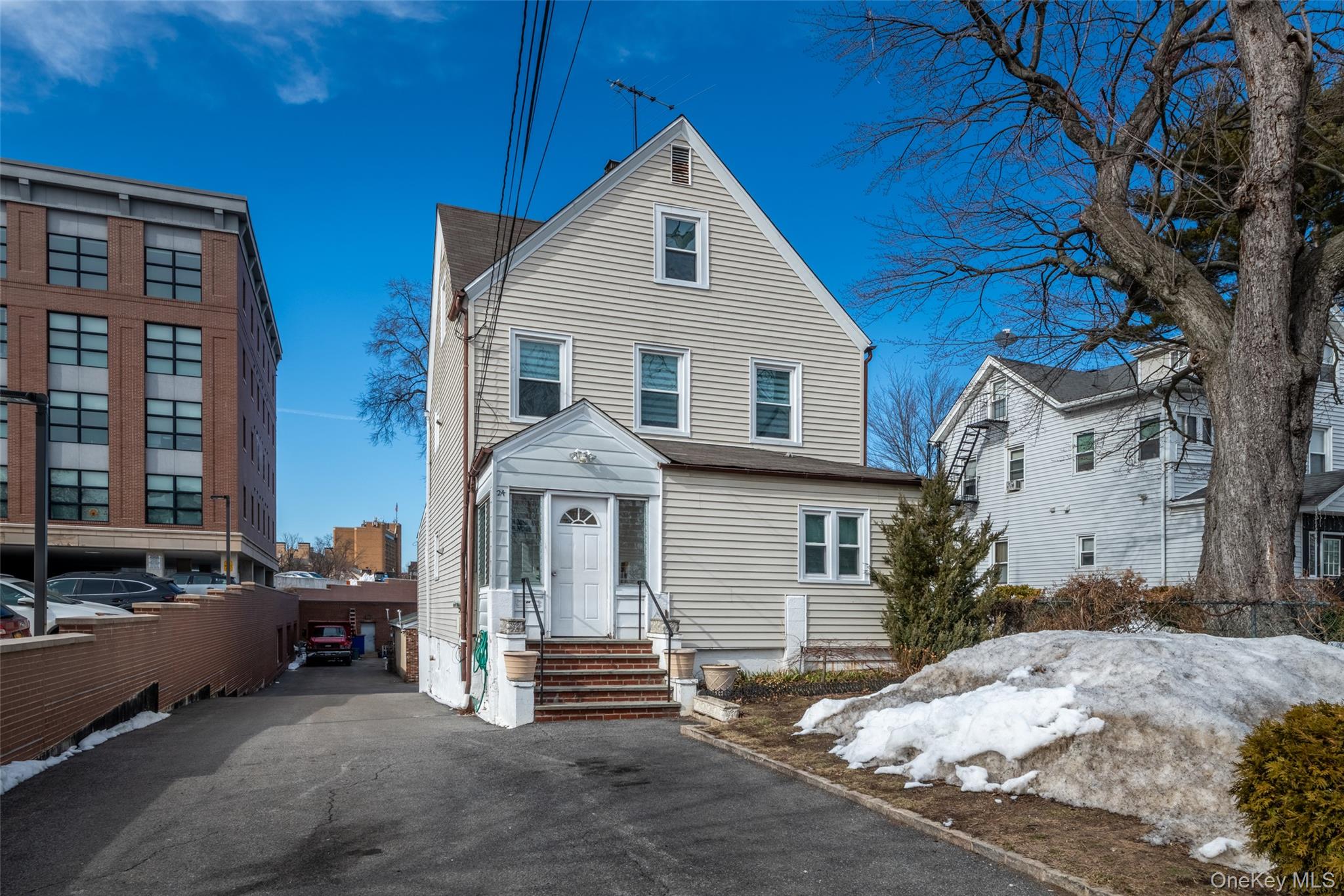 Legal two-family home in the heart of New Rochelle, just 0.7 miles to...
