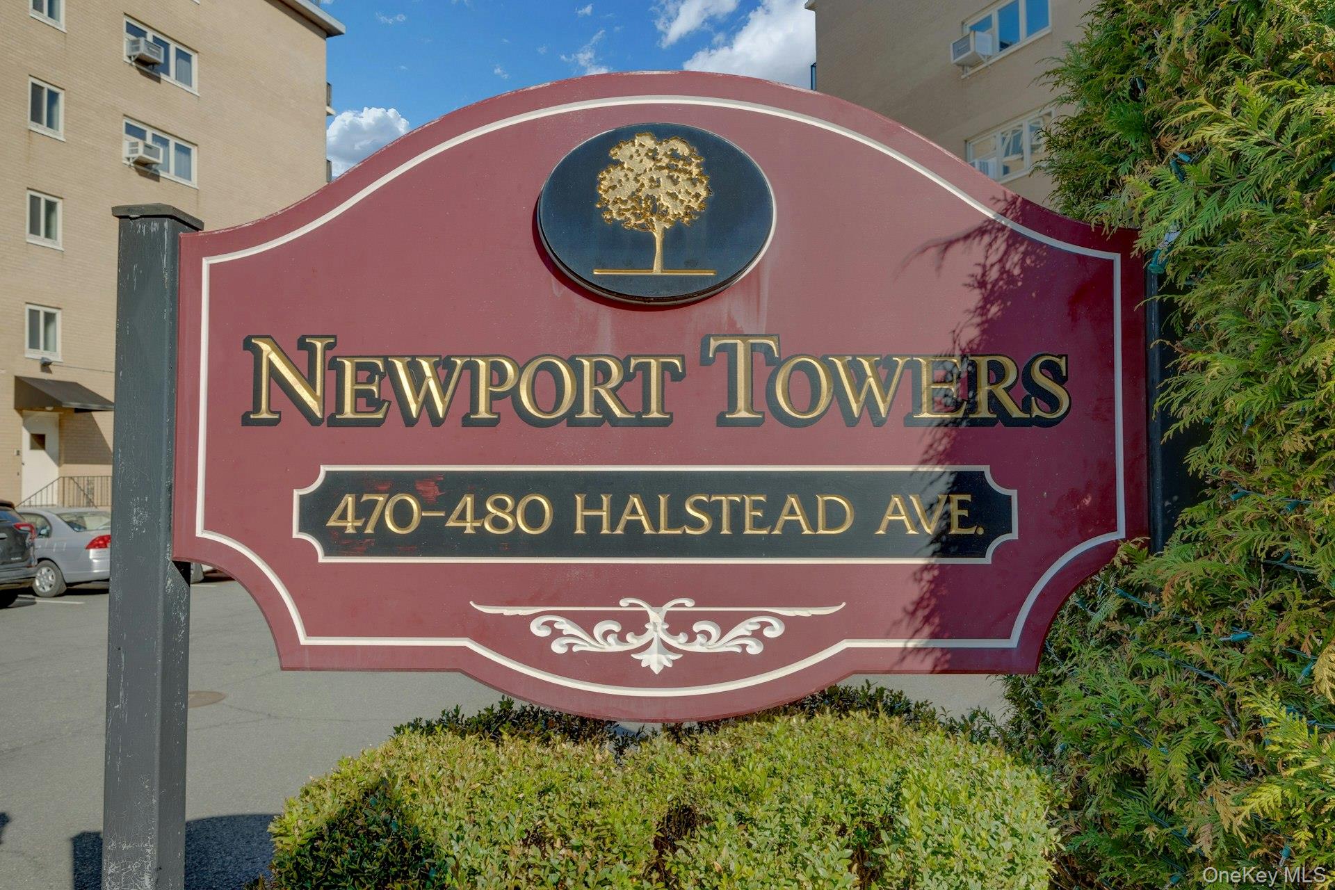 Move right into this pristine 1-bedroom co-op in Harrison, NY, offerin...