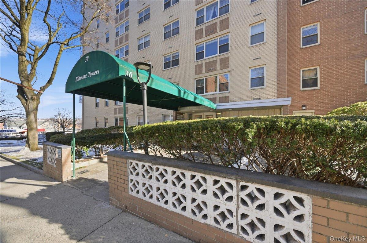 Welcome to Biltmore Towers at 30 Lake Street, Unit# 1J— a well-appoint...