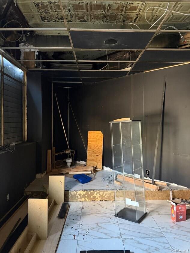 1,000 square foot turnkey commercial space available for lease at 770...