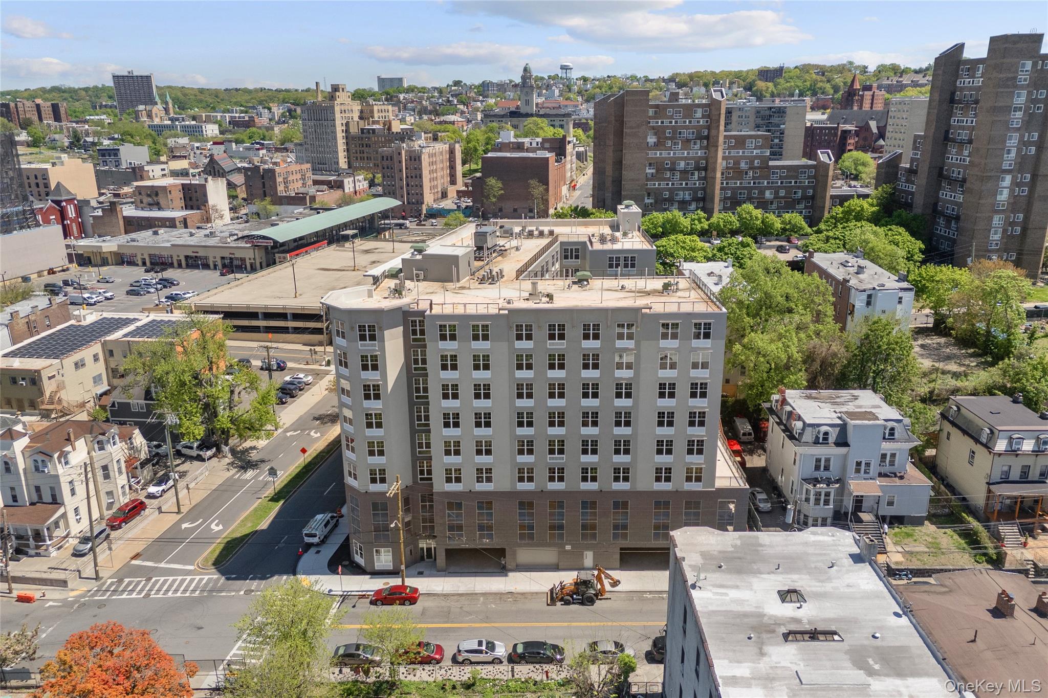 Designed for contemporary lifestyles, Regency on Hudson offers a warm...