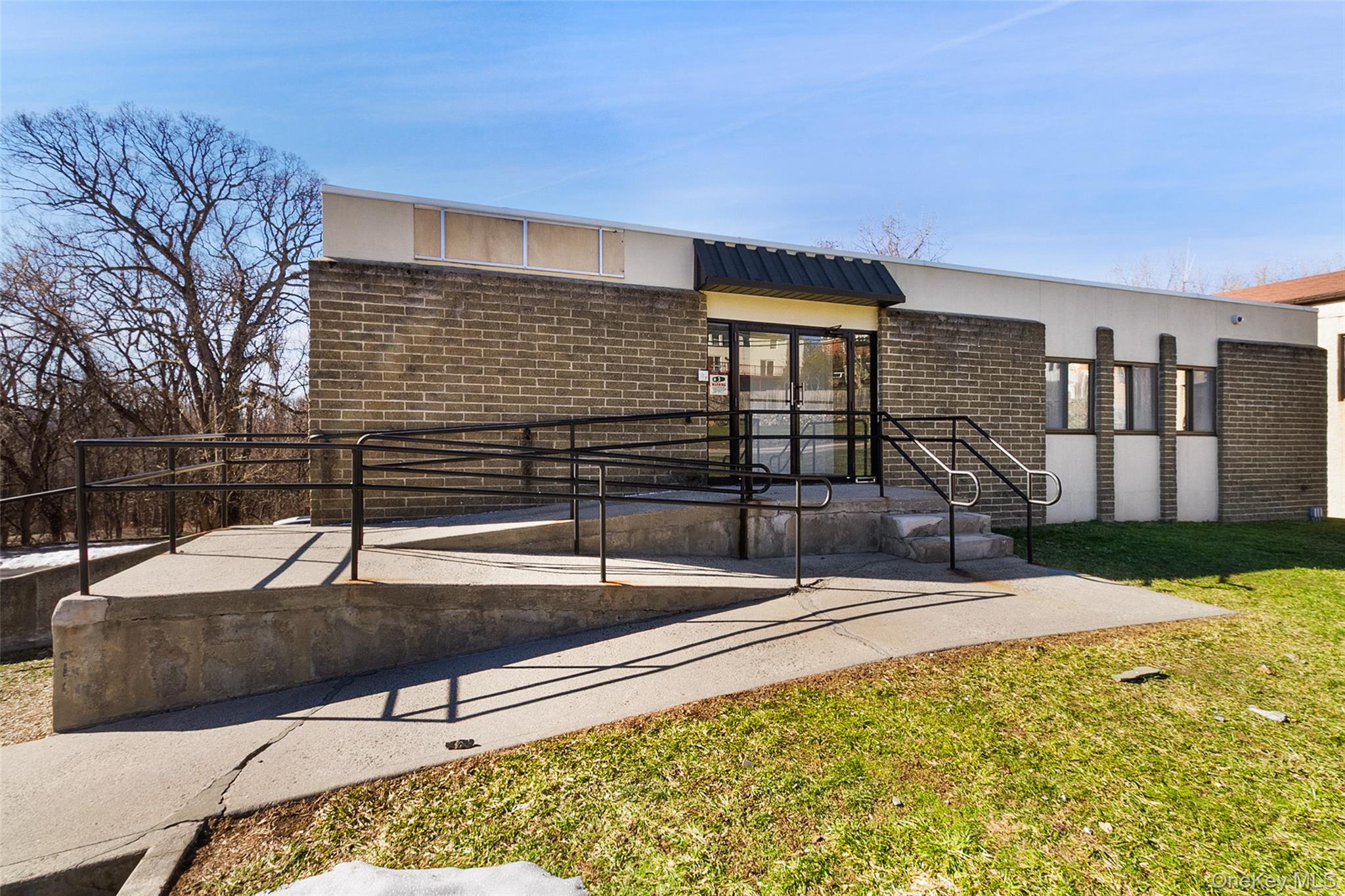 Exceptional opportunity for businesses seeking a versatile, well-locat...