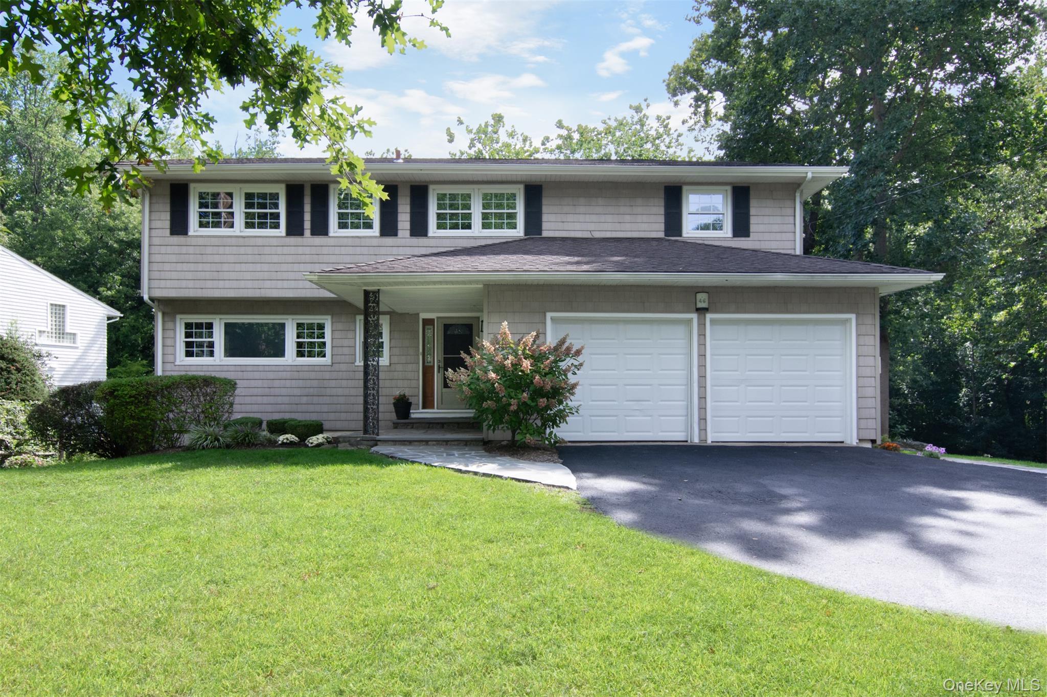 Welcome to 46 Reynal Road, an exceptional Reynal Park contemporary tuc...