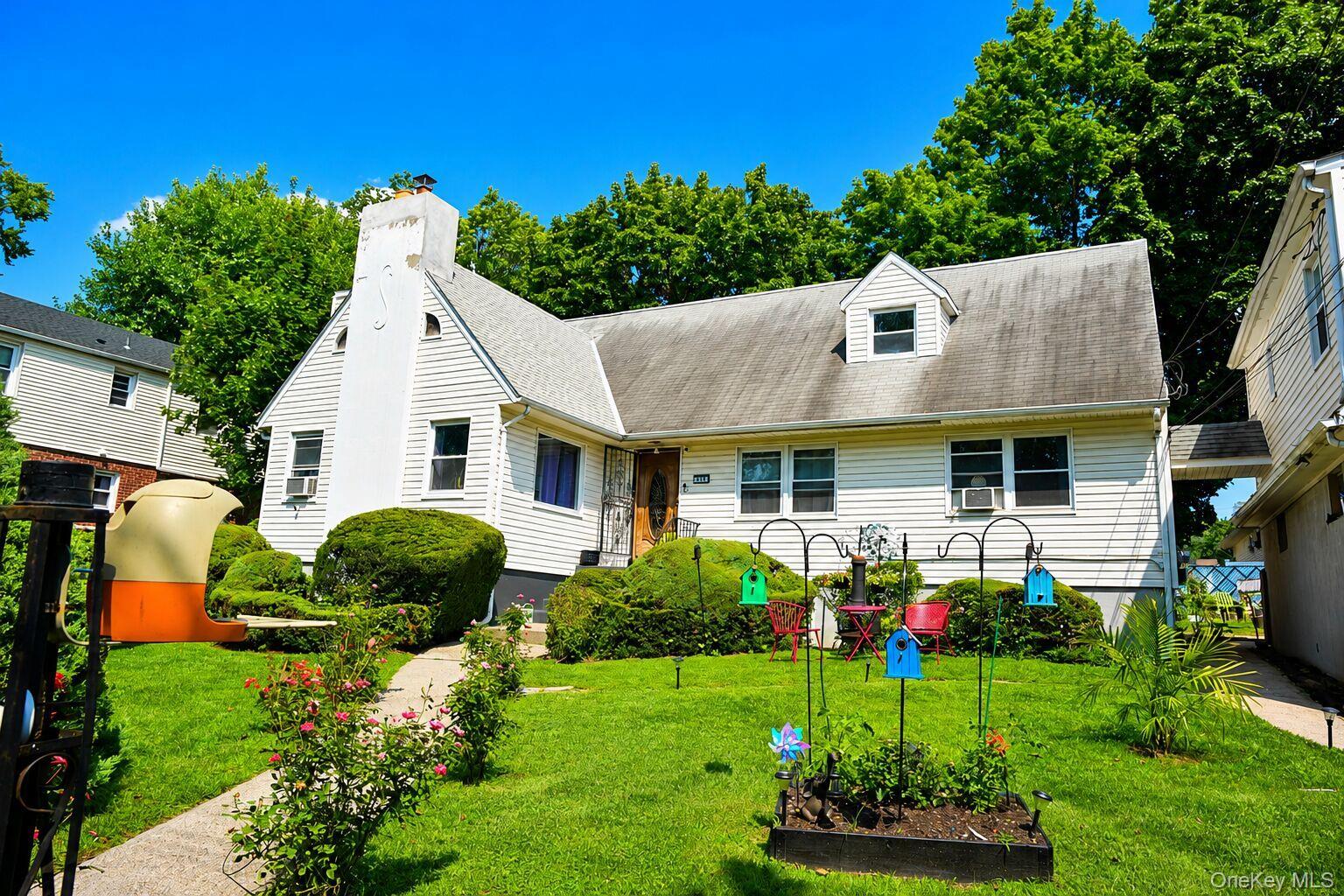 Welcome to 206 Winthrop Avenue, Unit #2, a refreshed 2-bedroom, 2-bath...