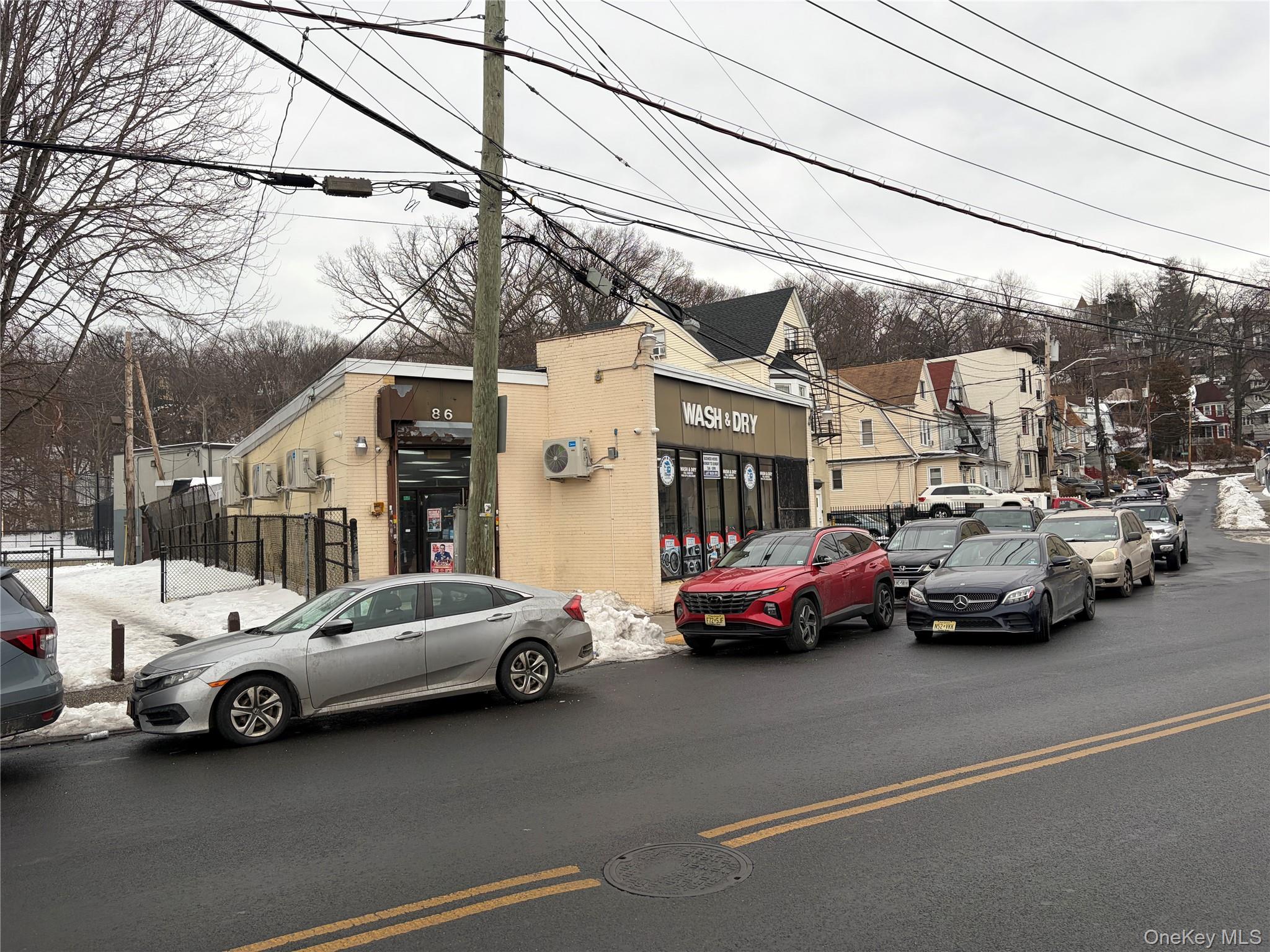 Rare Mixed-Use Investment Opportunity! 3 Tax Lots Sold as a Package. T...