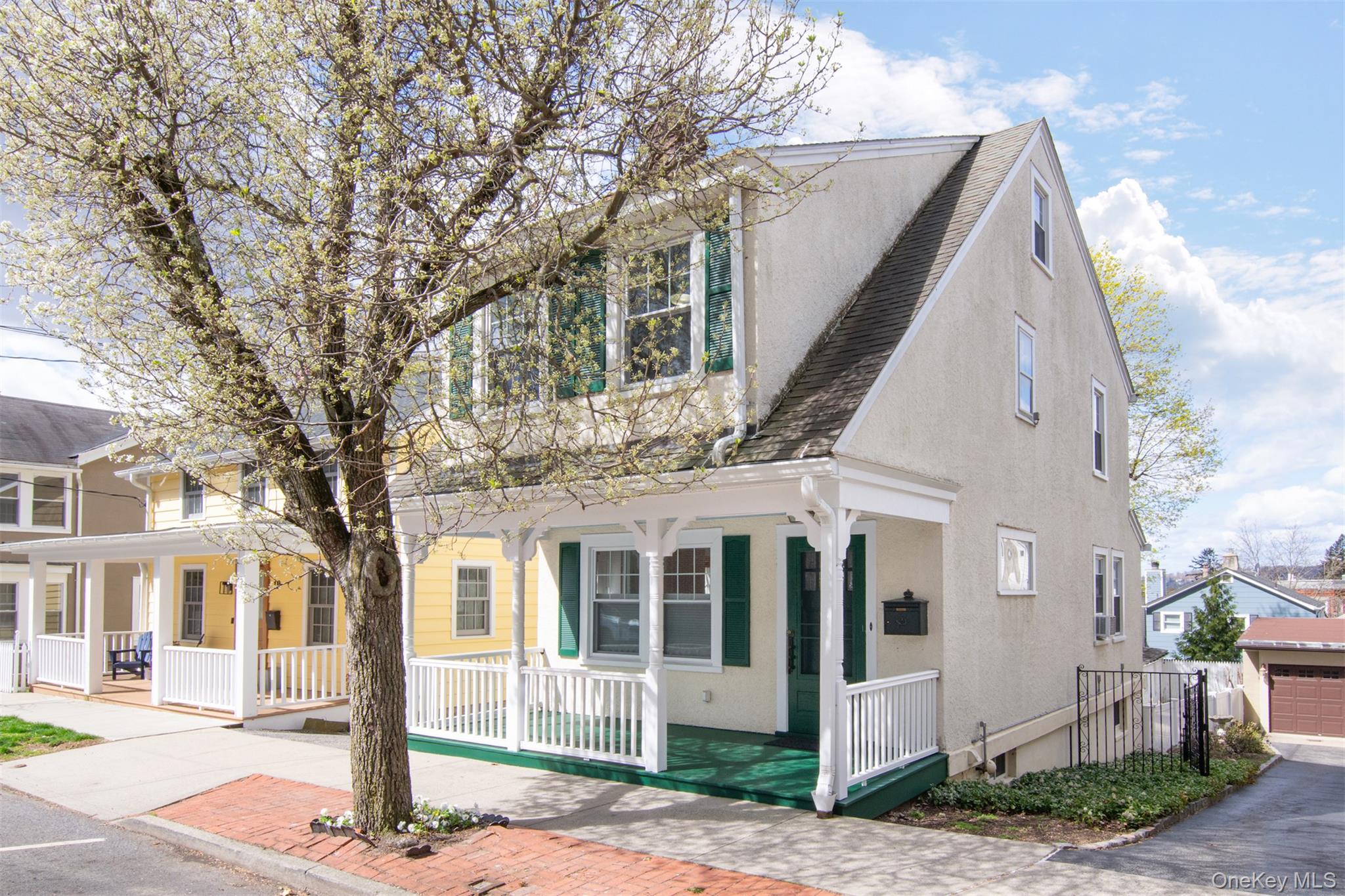 Charming colonial located right in the heart of the Village of Irvingt...