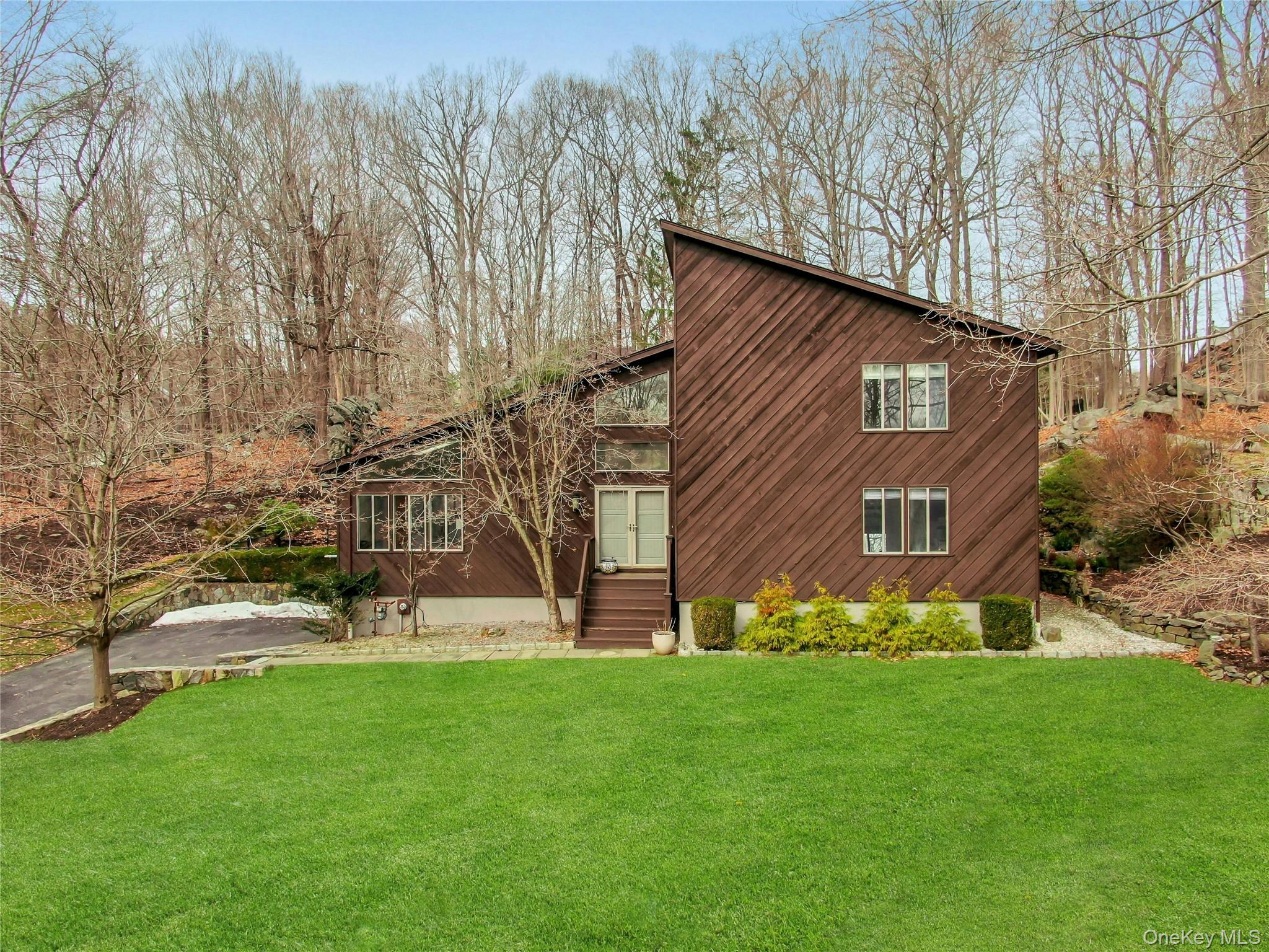 Set in the bucolic landscape of Cortlandt Manor, this well-maintained...