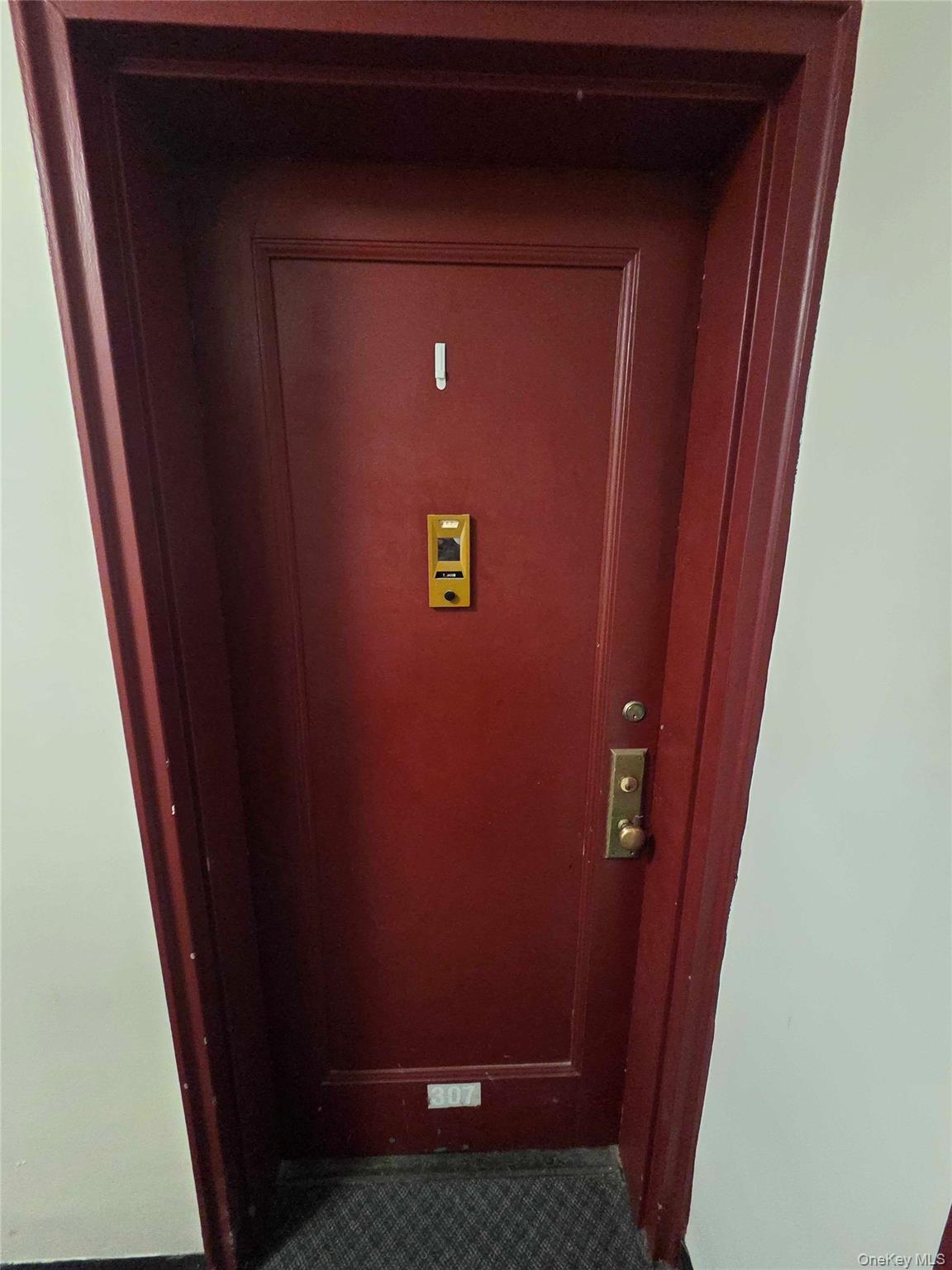 Welcome to a quiet and beautifully landscaped community. This spacious...