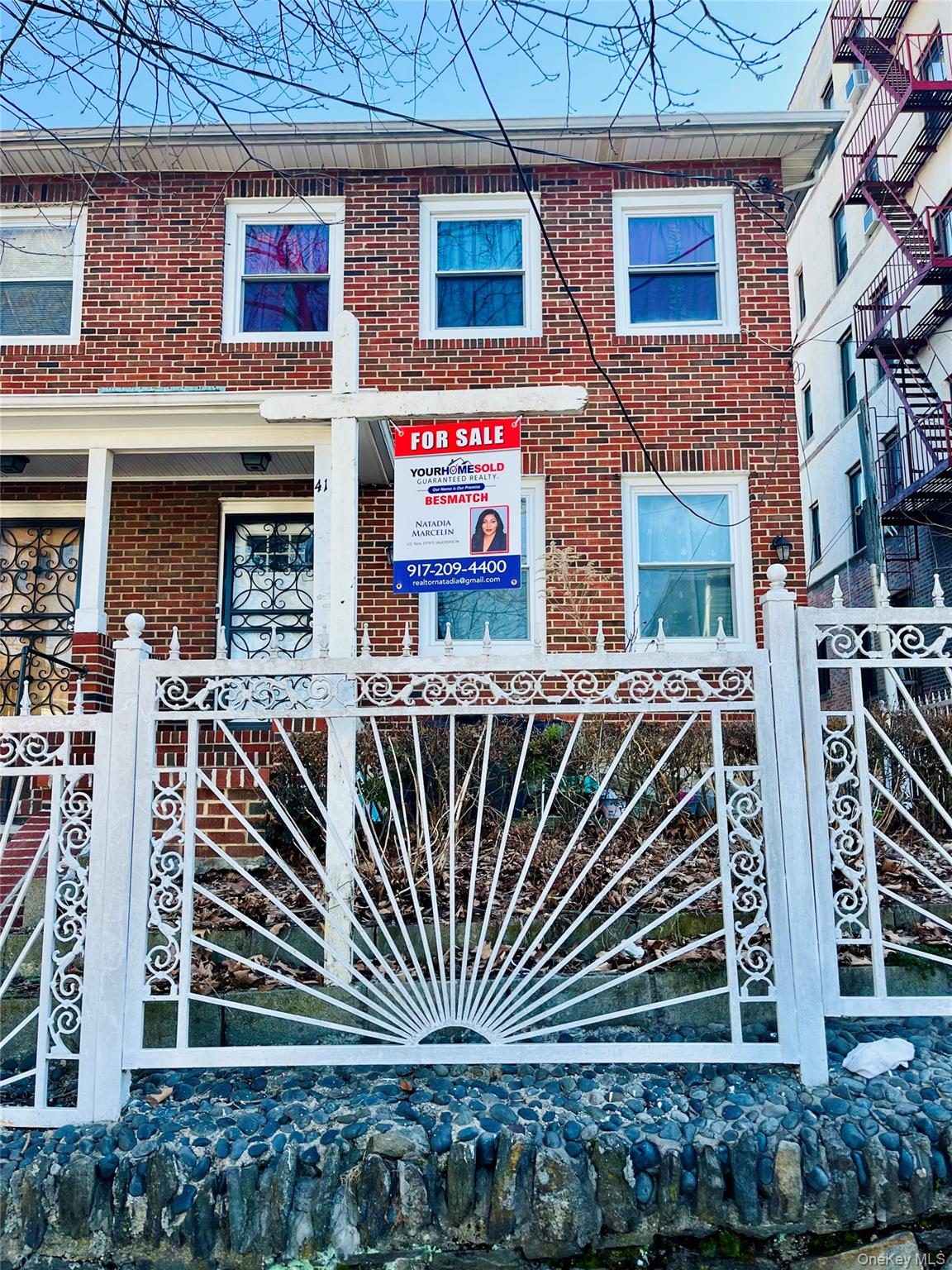 Welcome to 41 Rochelle Terrace, a semi-detached 2 Family Brick propert...