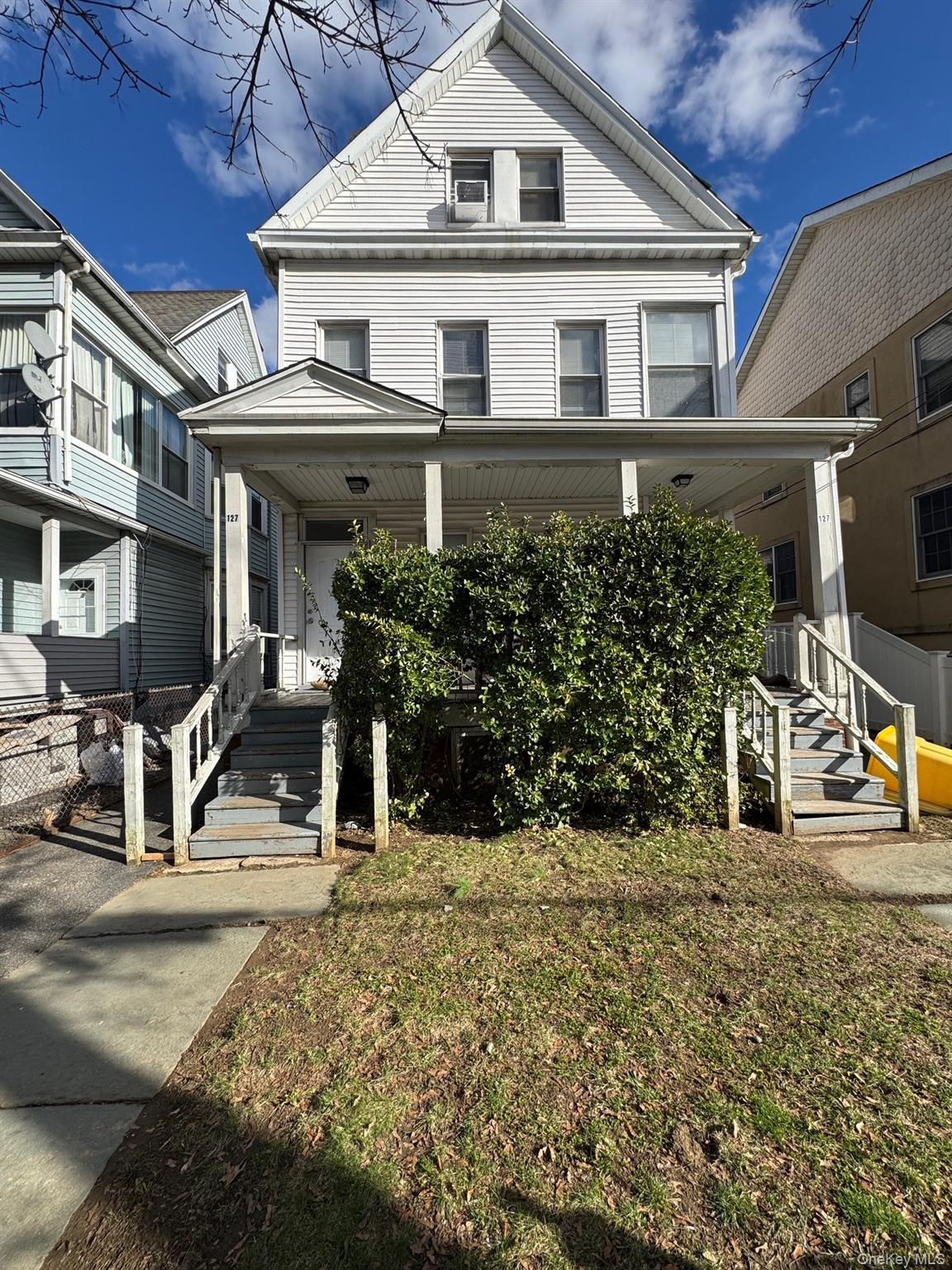 Exceptional opportunity to own a spacious 2800 square ft two-family in...