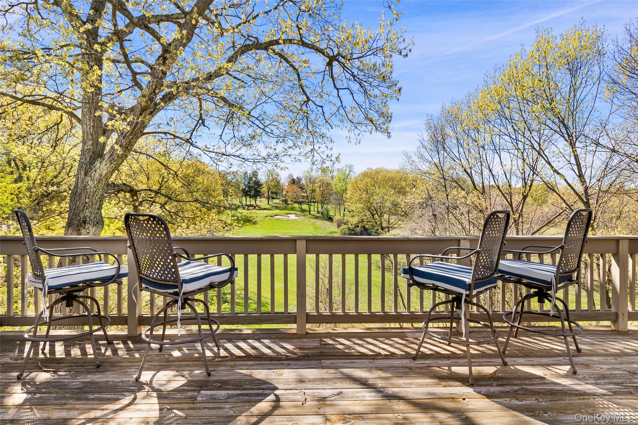 Welcome Home! This very pretty two-bedrooms plus a den, two full baths...
