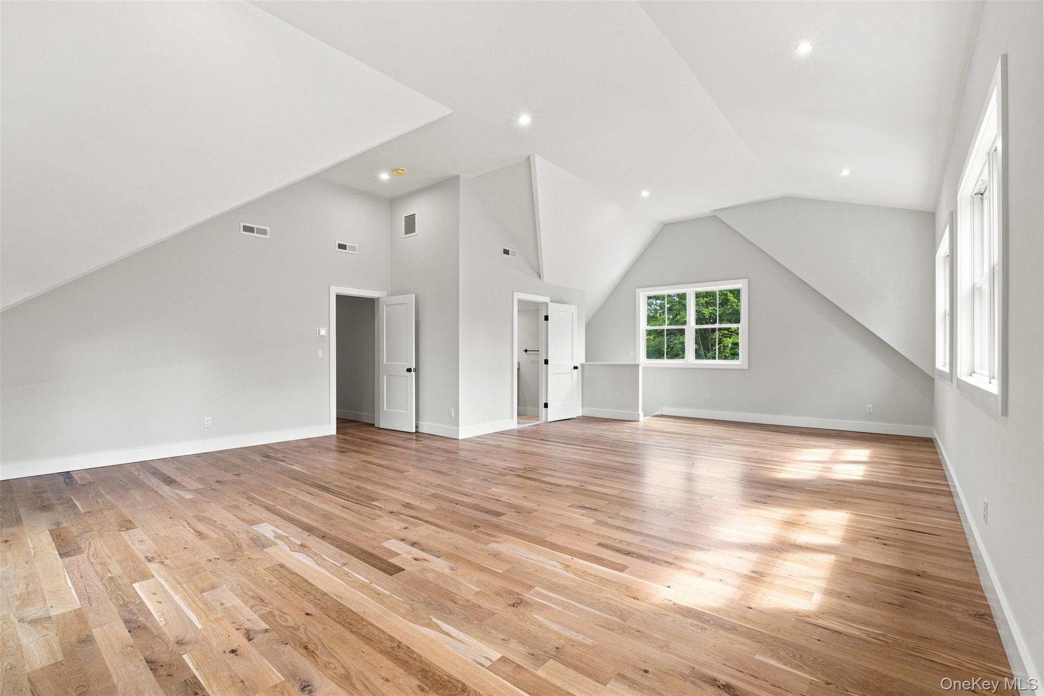 Photo 32 of this property