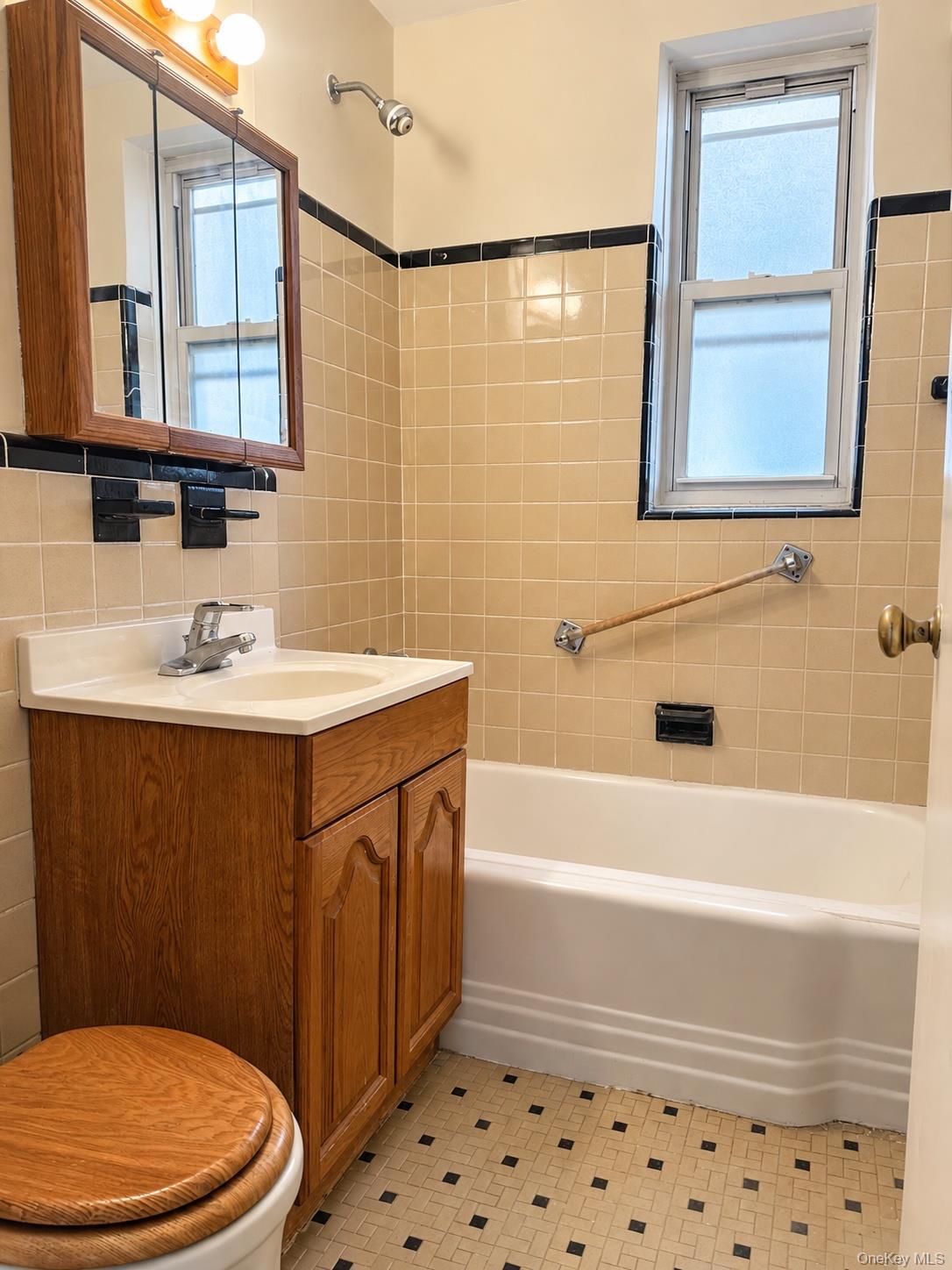 Photo 6 of this property