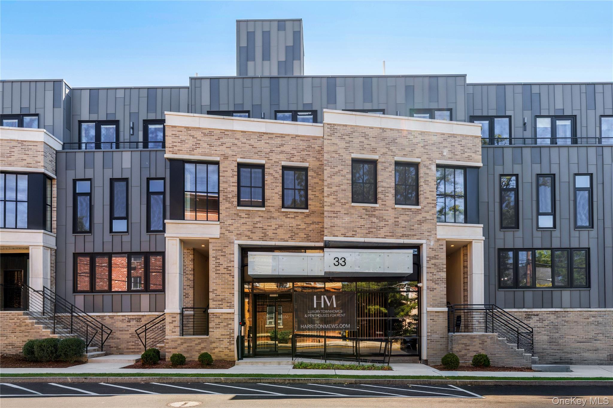 Luxury 2-Bedroom/2.5-Bathroom, Two-Level Townhome located at Harrison...