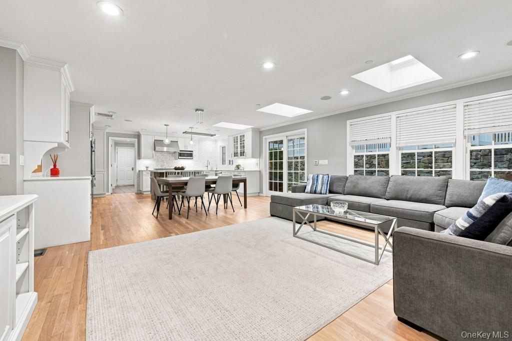 Photo 3 of this property