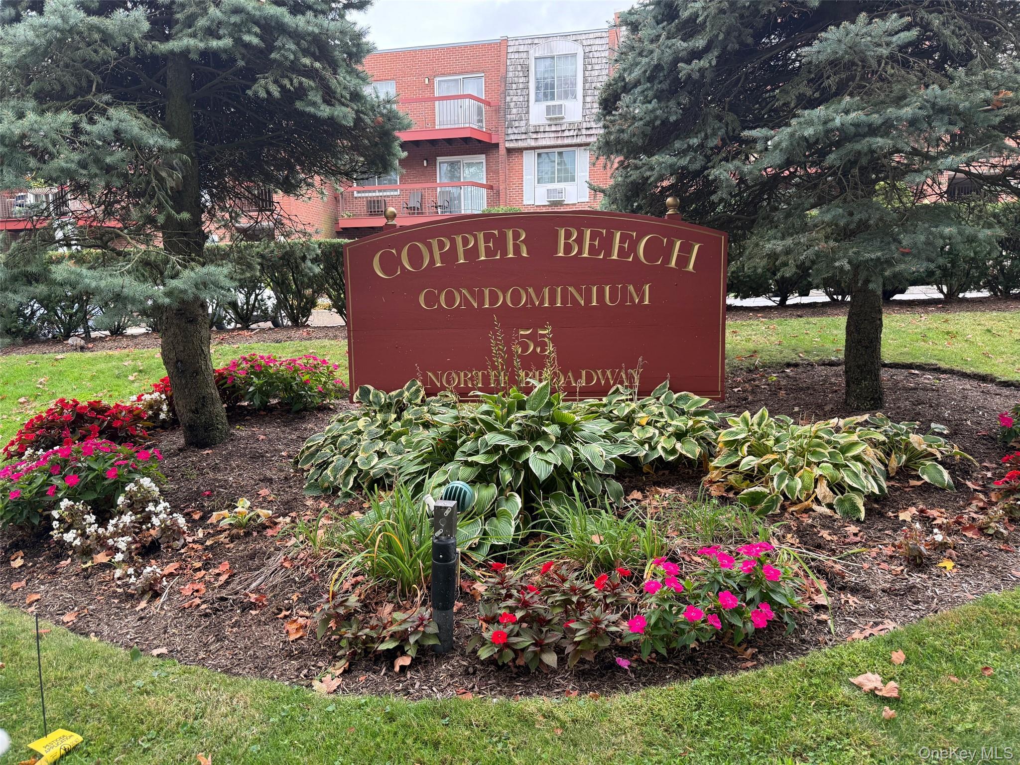 Welcome to COPPER BEECH, a sought after condominium complex in the cen...