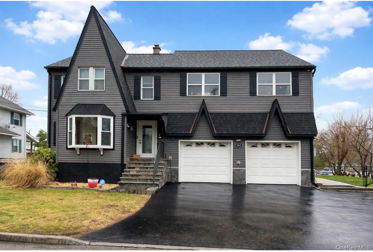 1 Bedroom unit photos and some main unit photos have been added-more p...