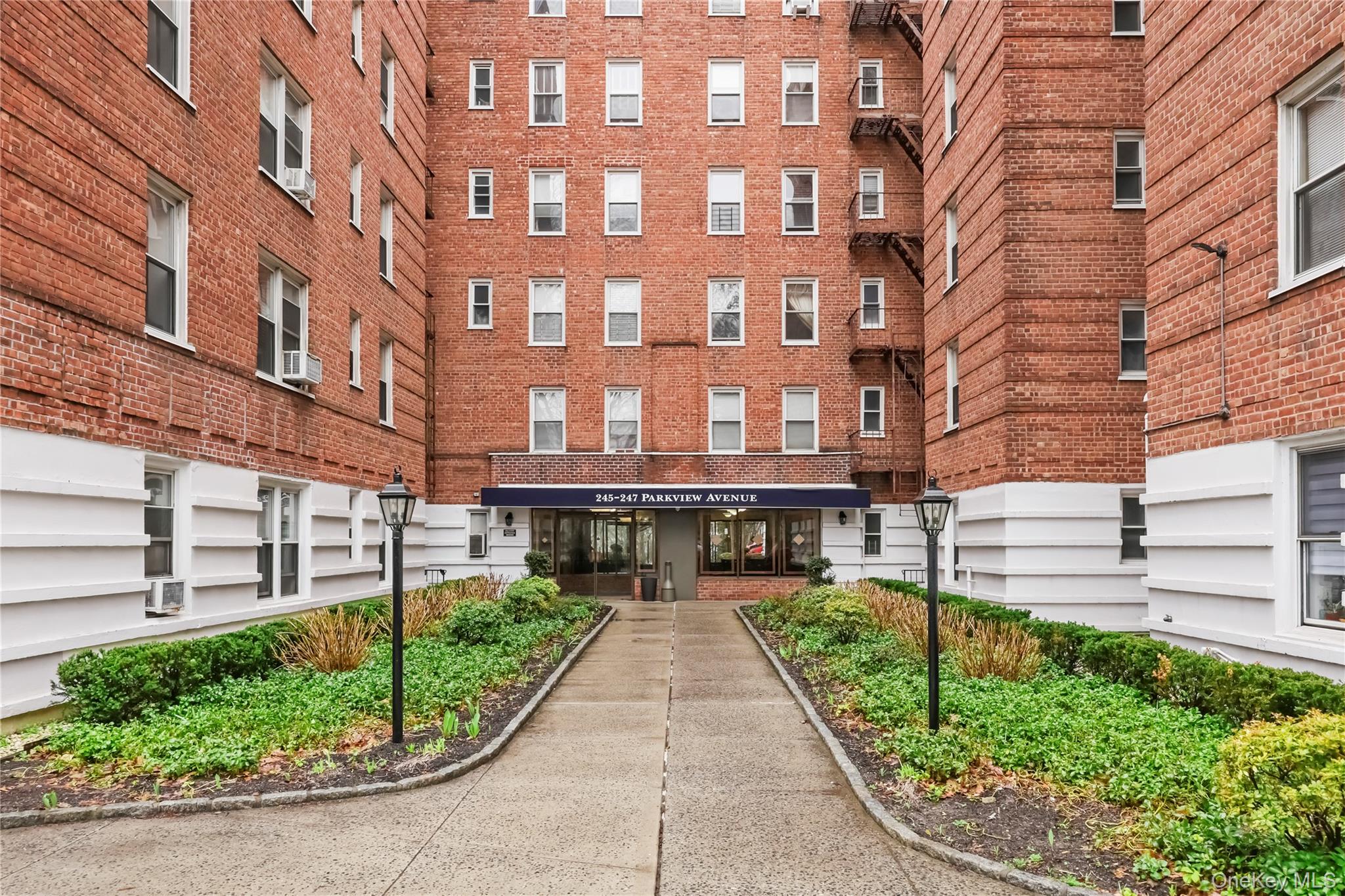 Welcome to 247 Parkview Avenue, Unit 5J! This beautifully renovated th...