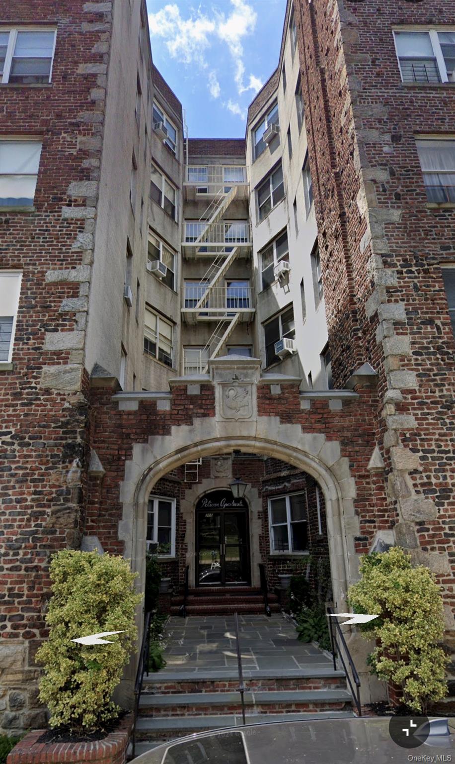 This is a well-maintained Spacious 2-bedroom, 1-bathroom in the town o...