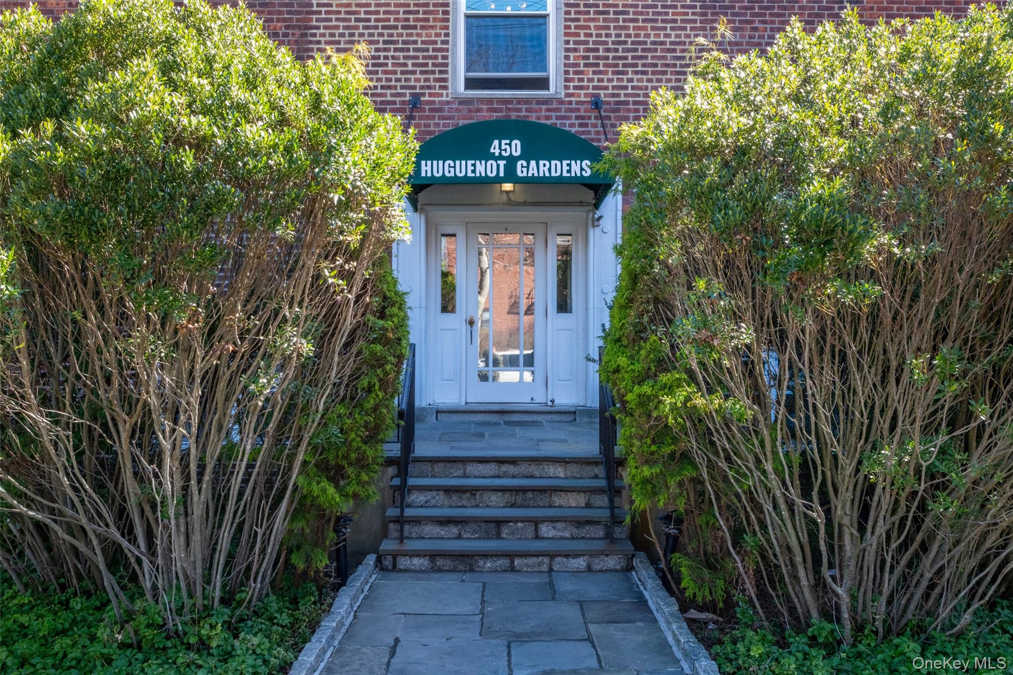 Welcome to this oversized, beautifully remodeled one bedroom apartment...