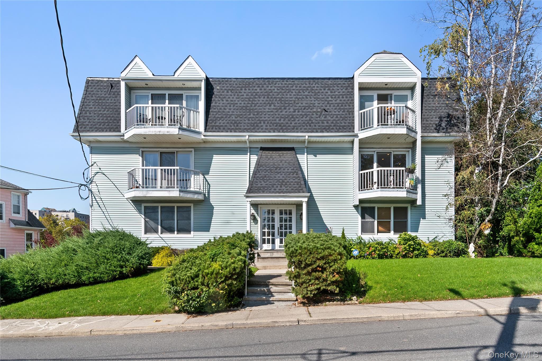 Welcome to 37 Harbor Lane, a well appointed waterfront condominium off...