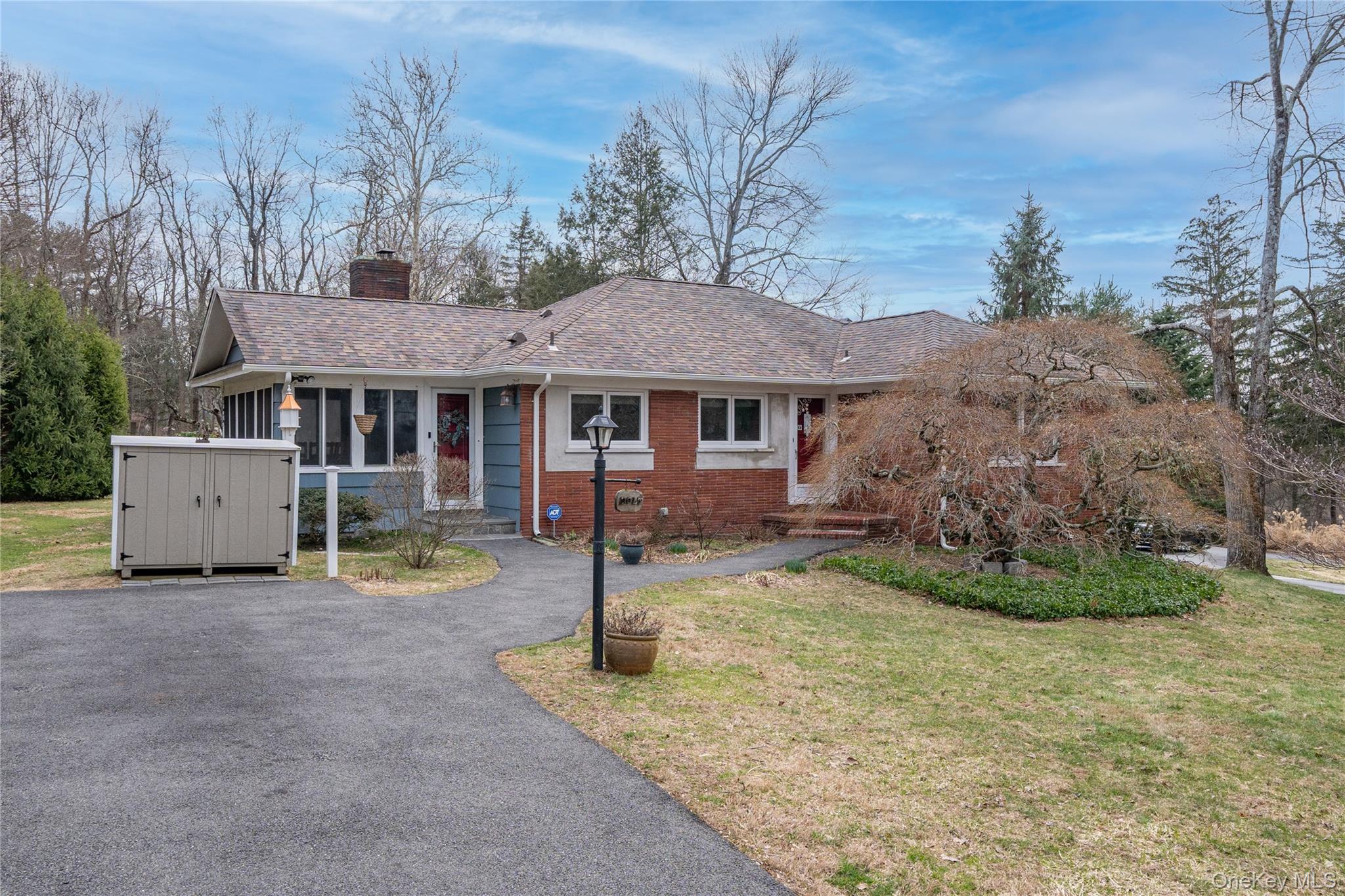 Welcome to this lovely three-bedroom, 3.5-bath home in Yorktown’s desi...