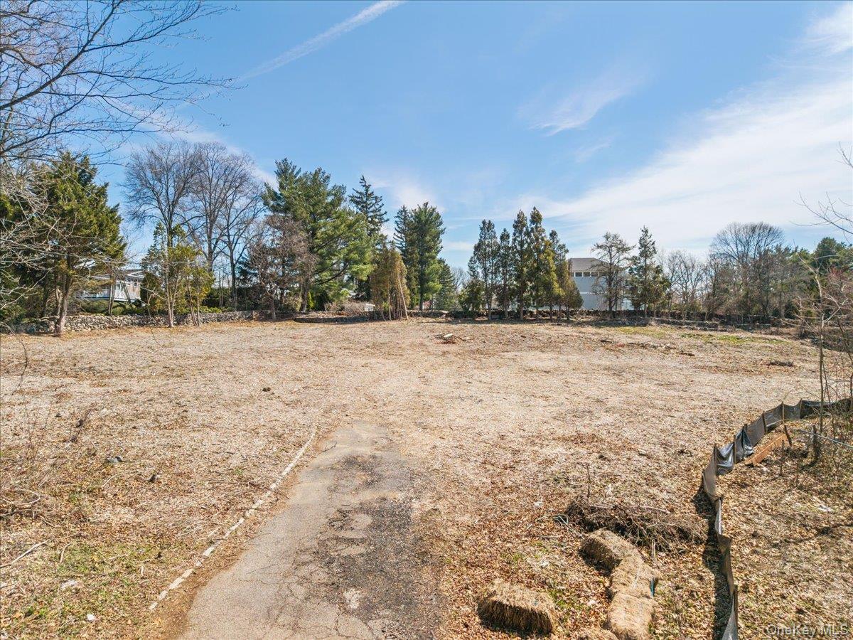 Unbelievable opportunity to build your Edgemont School district dream...