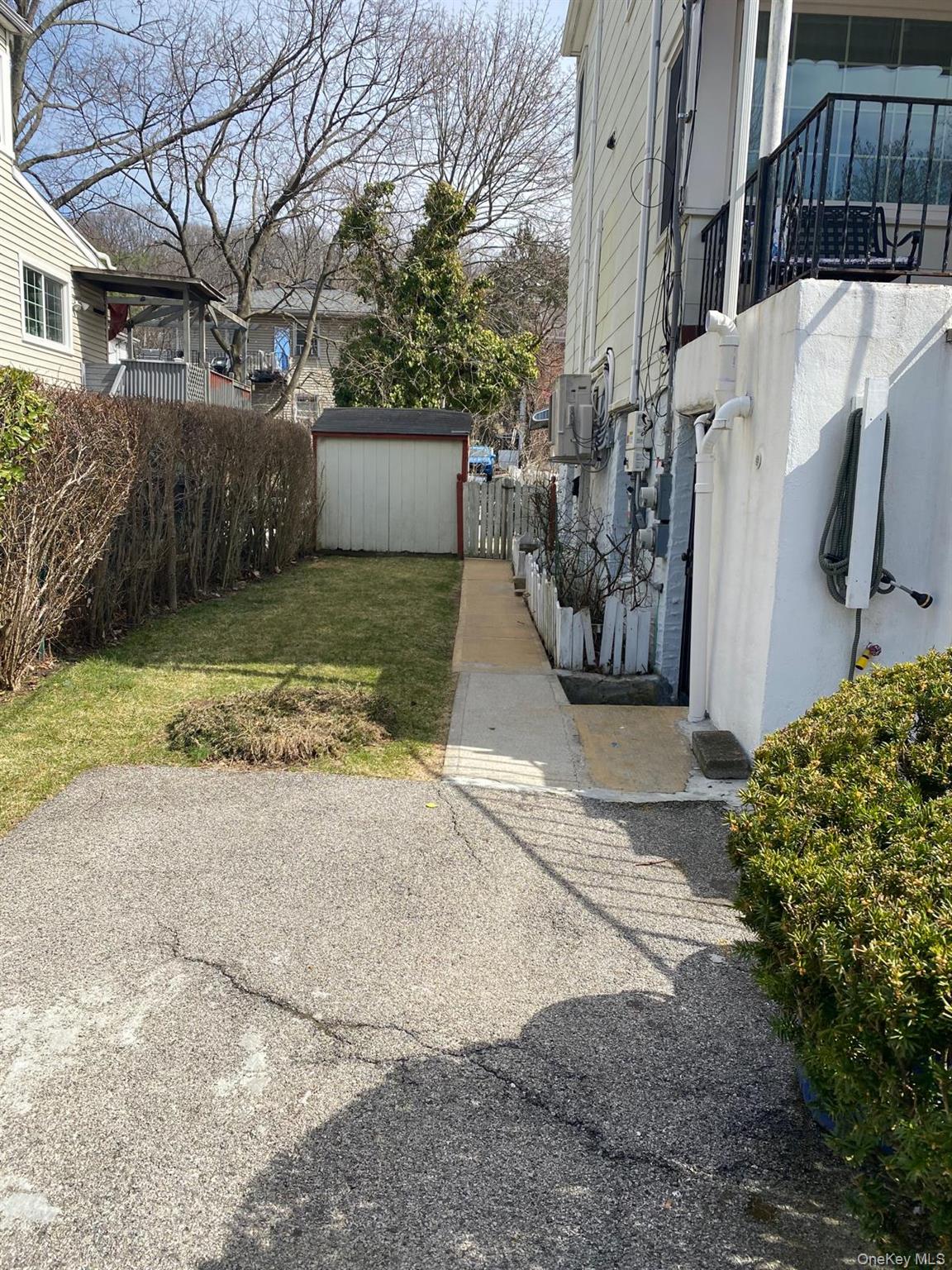 Welcome to this lovely, newly renovated ground floor 1-bedroom, 1-bath...