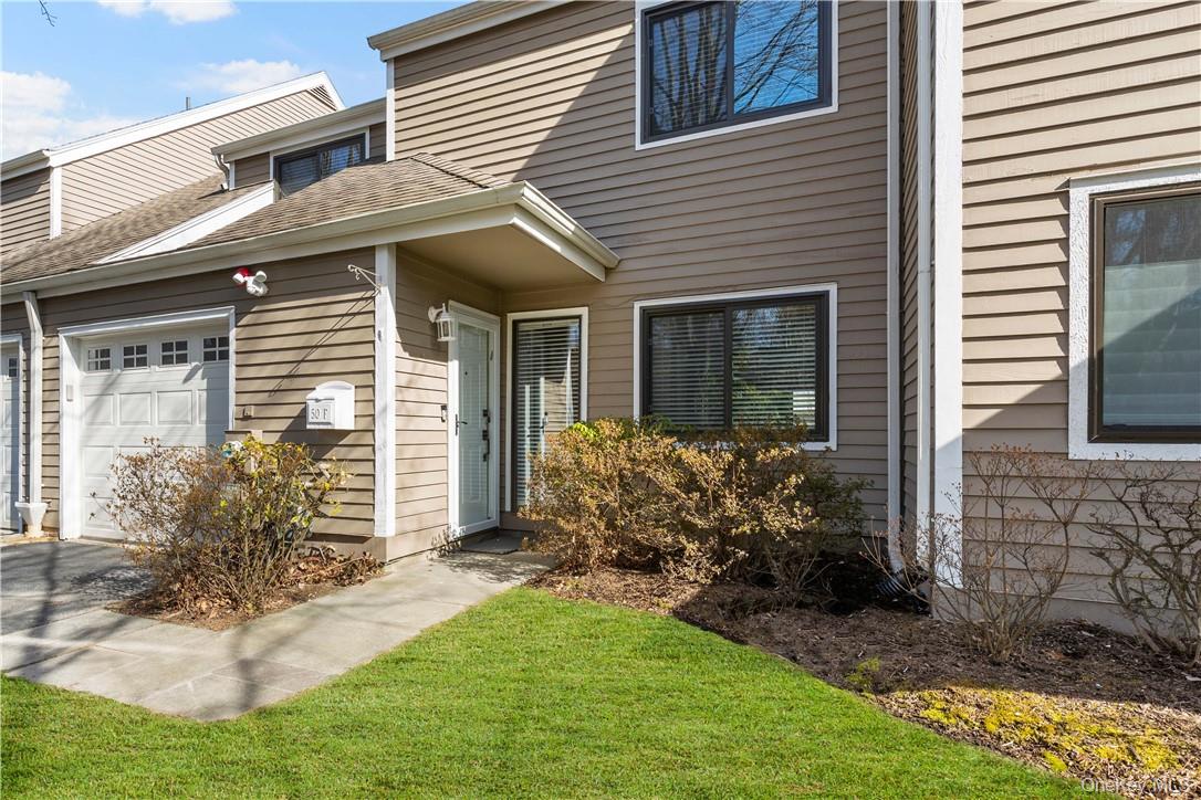 This is the one! totally renovated 3/4 bedroom, 3 full bath townhome i...