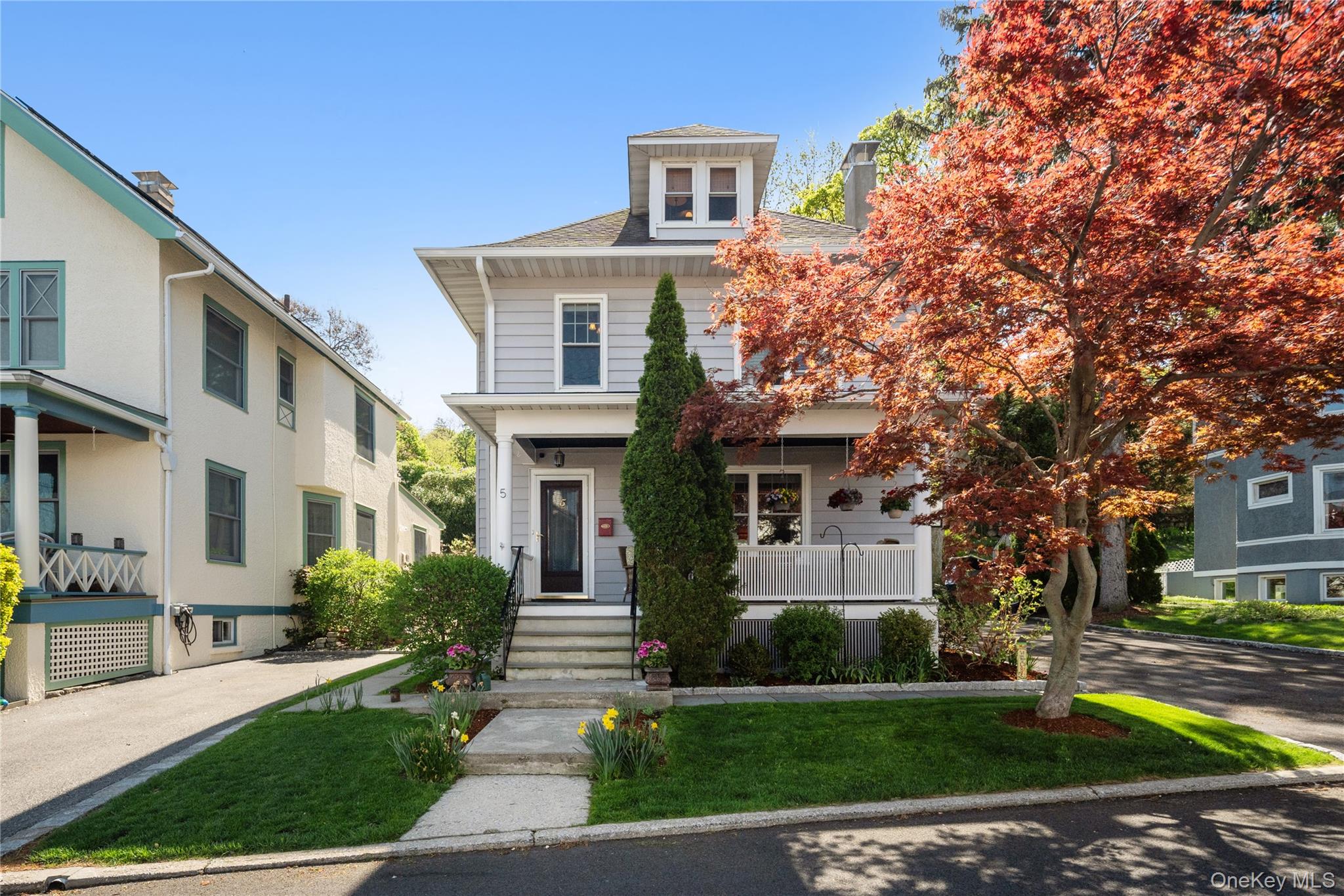 This charming 1907 single-family home in the highly sought-after downt...