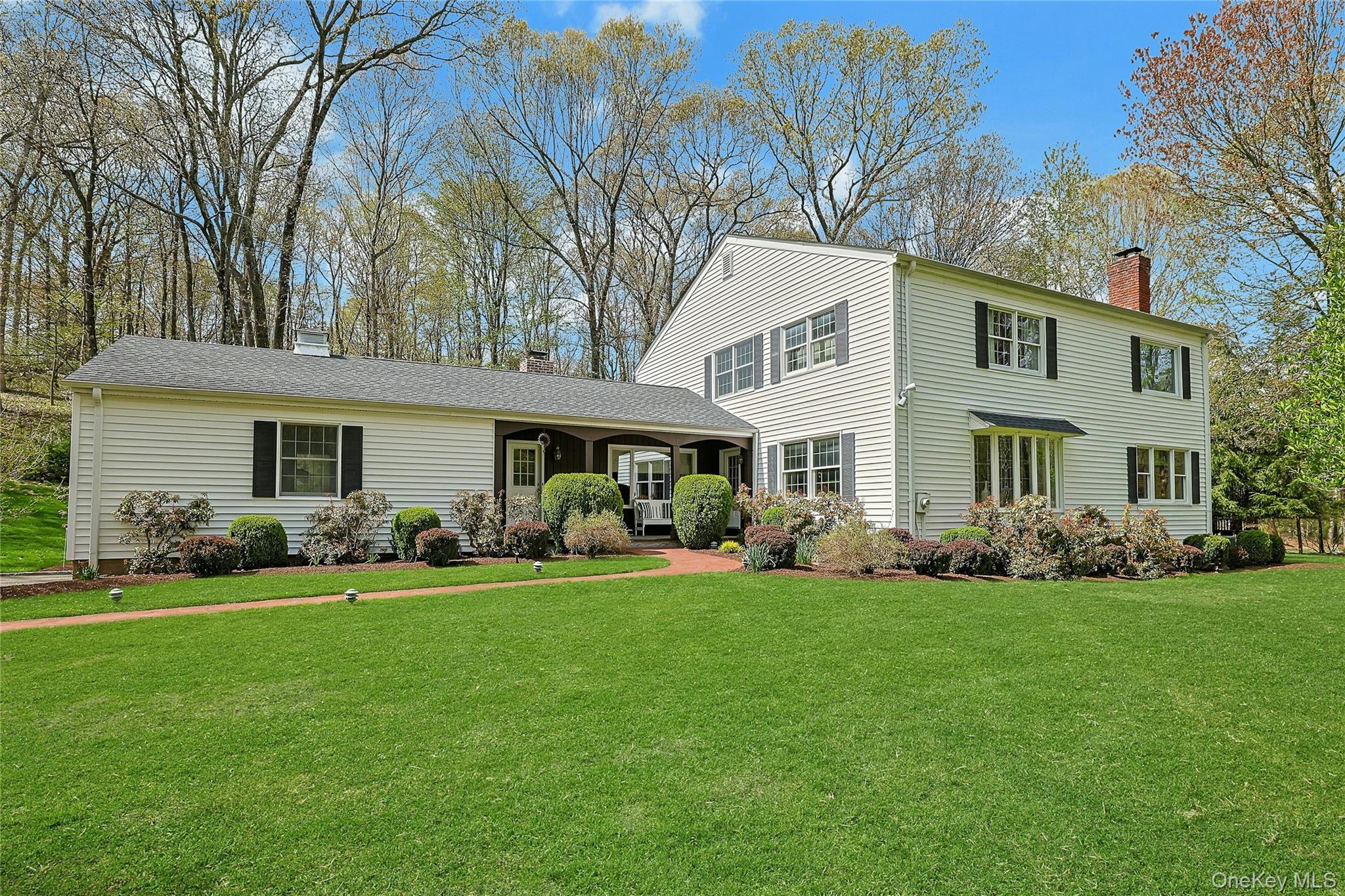 Chappaqua schools! Spacious and gracious 4-Bed/2.2-Bath Colonial comma...