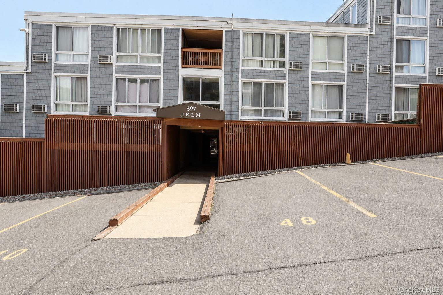 Welcome to La Costa, a charming CO-OP complex near the Hudson River. T...
