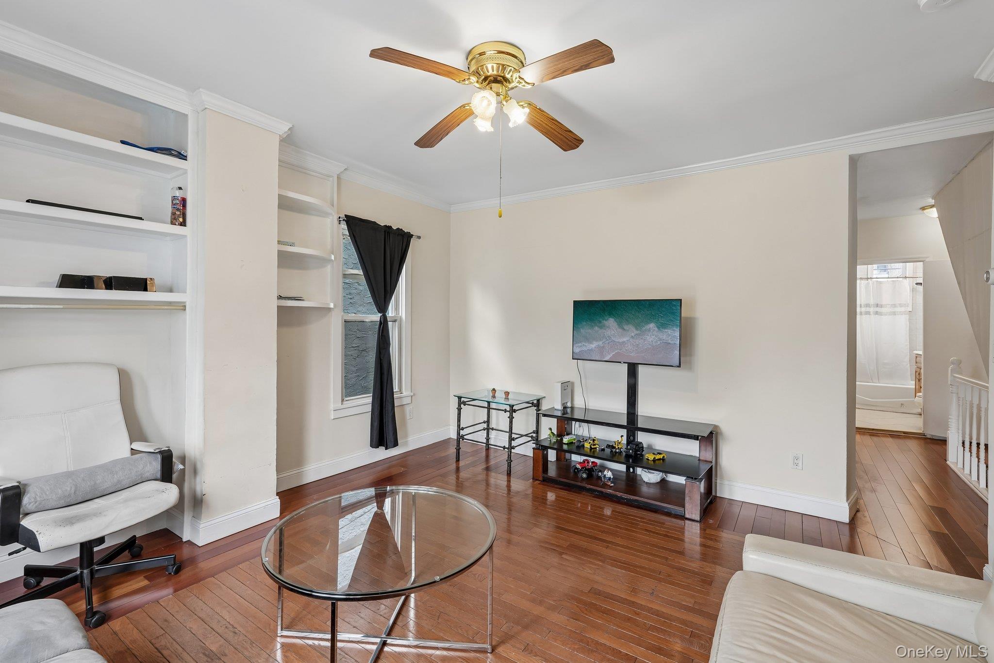 Photo 6 of this property
